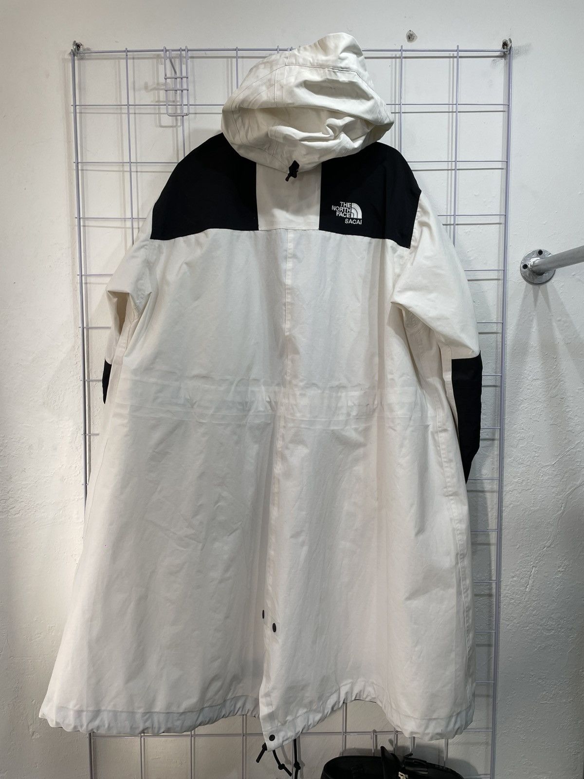 Sacai × The North Face Sacai X The North Face White Parka Size US M / EU 48-50 / 2 - 5 Thumbnail