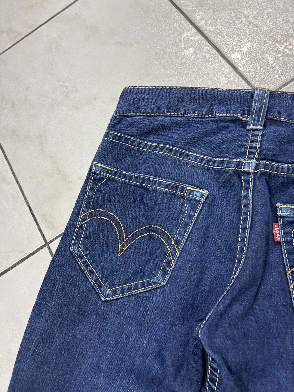 Levi's Vintage Levi’s 907 flared navy denim y2k jeans pants bootcut Size US 29 - 14 Thumbnail