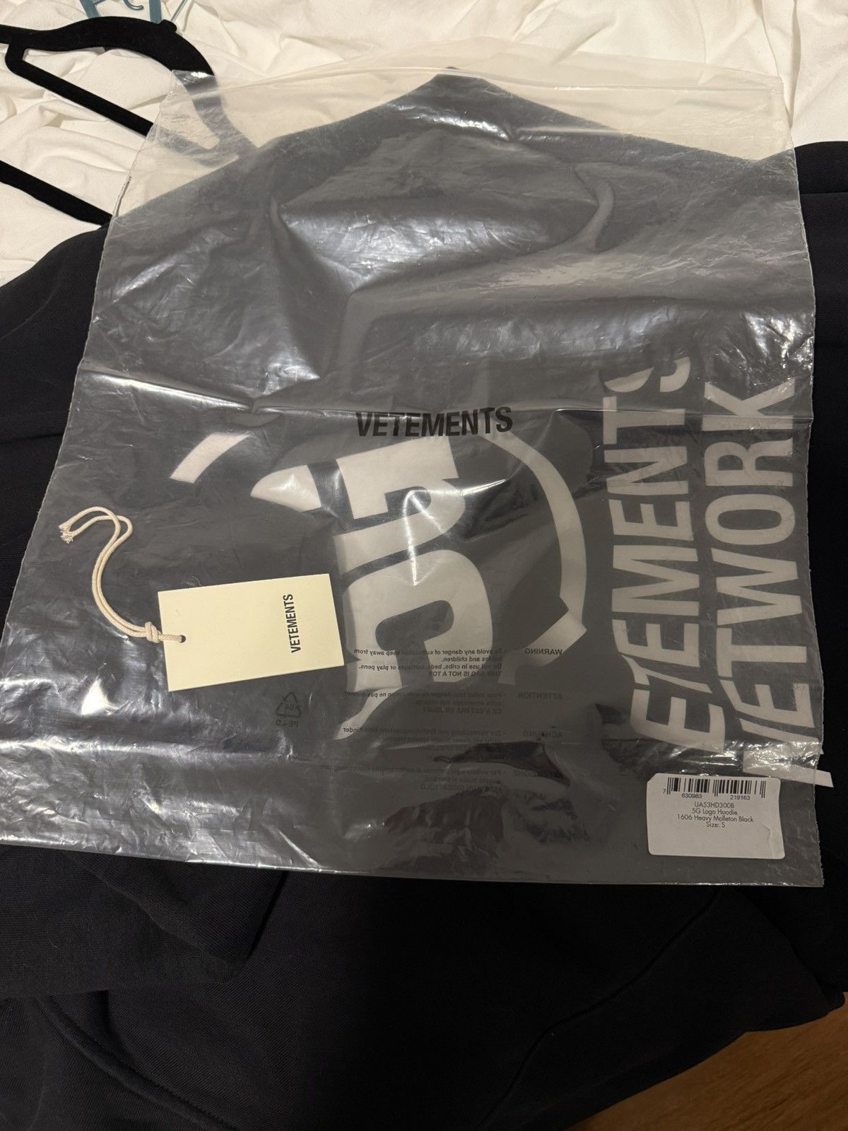 Vetements Vetements 5g network hoodie Size US S / EU 44-46 / 1 - 8 Thumbnail