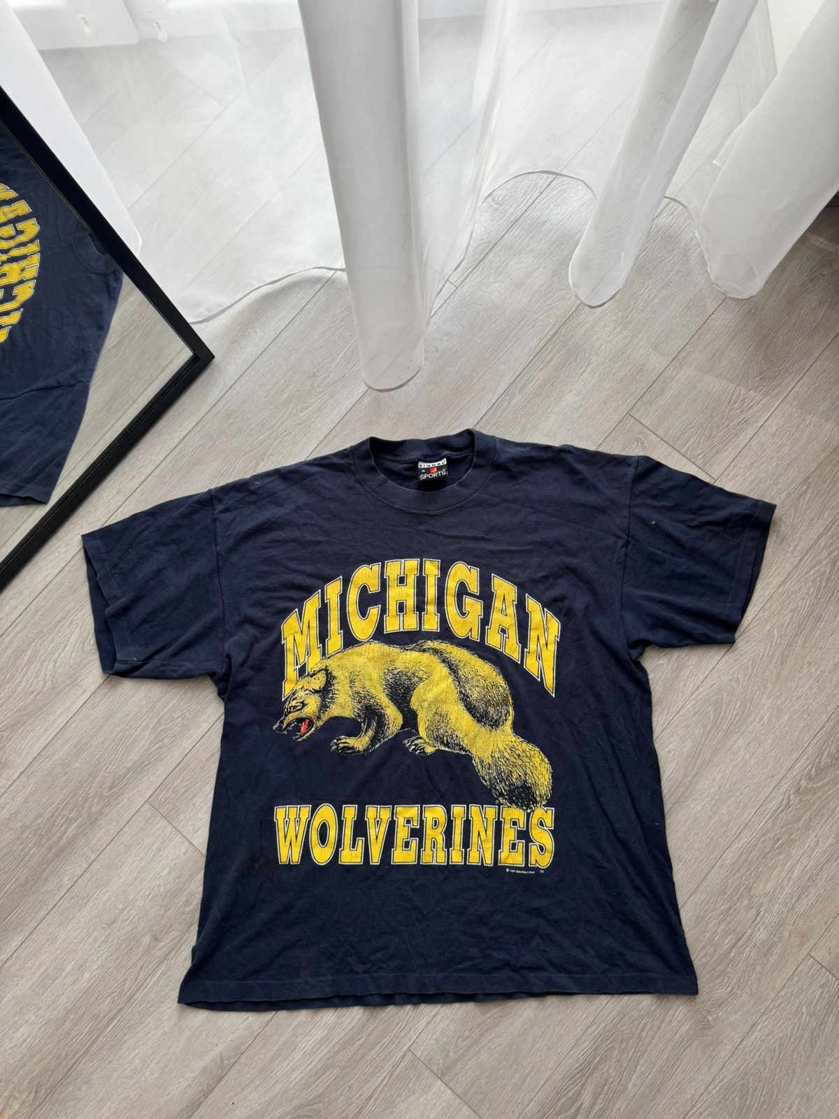 Starter Vintage 1990 Michigan Wolverines Signal Sports T Shirt Size US XL / EU 56 / 4 - 1 Thumbnail
