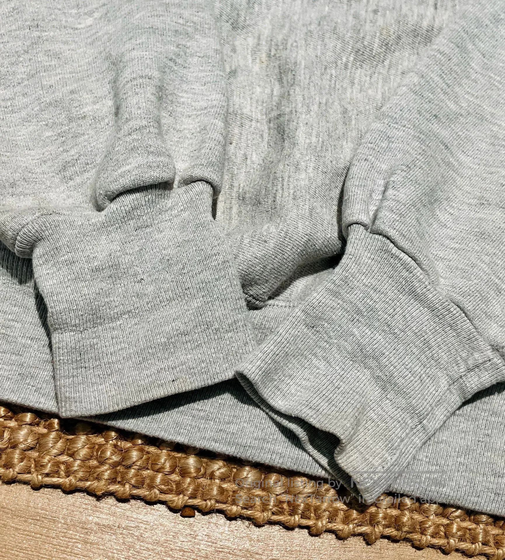 VINNY's Vintage 80s-90s Collegiate Sweatshirt. Size US L / EU 52-54 / 3 - 6 Thumbnail