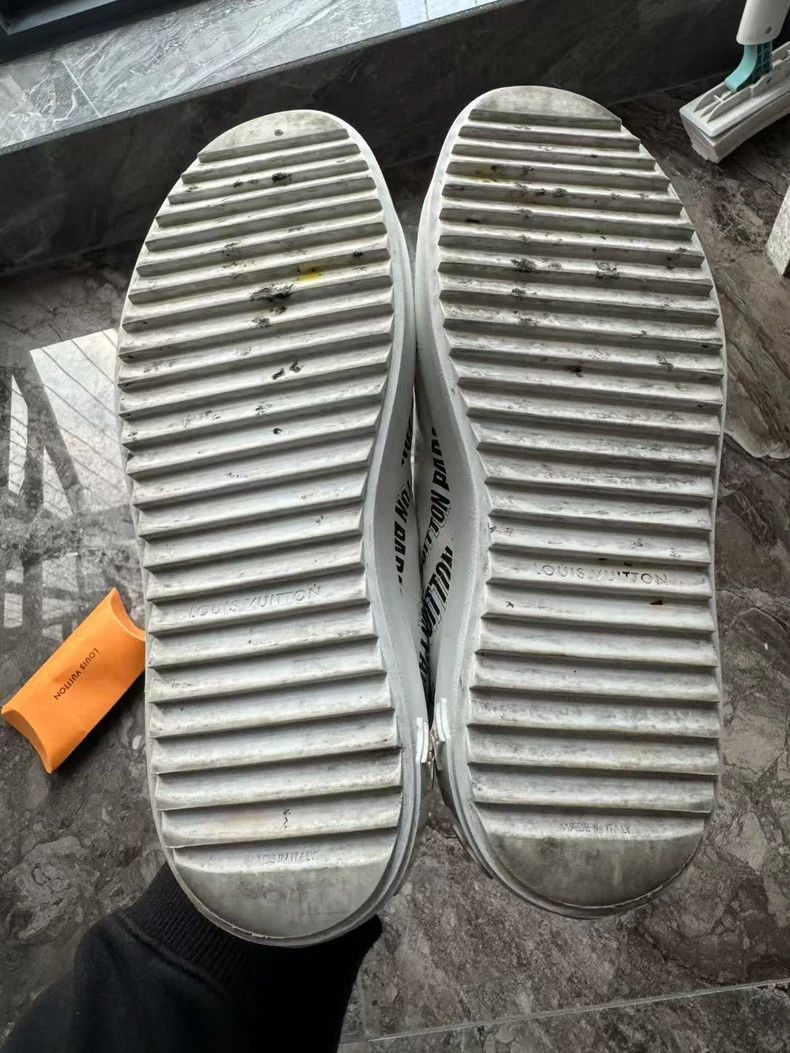Louis Vuitton Louis Vuitton Small white shoes with thick soles full of l Size US 5 / IT 35 - 4 Thumbnail