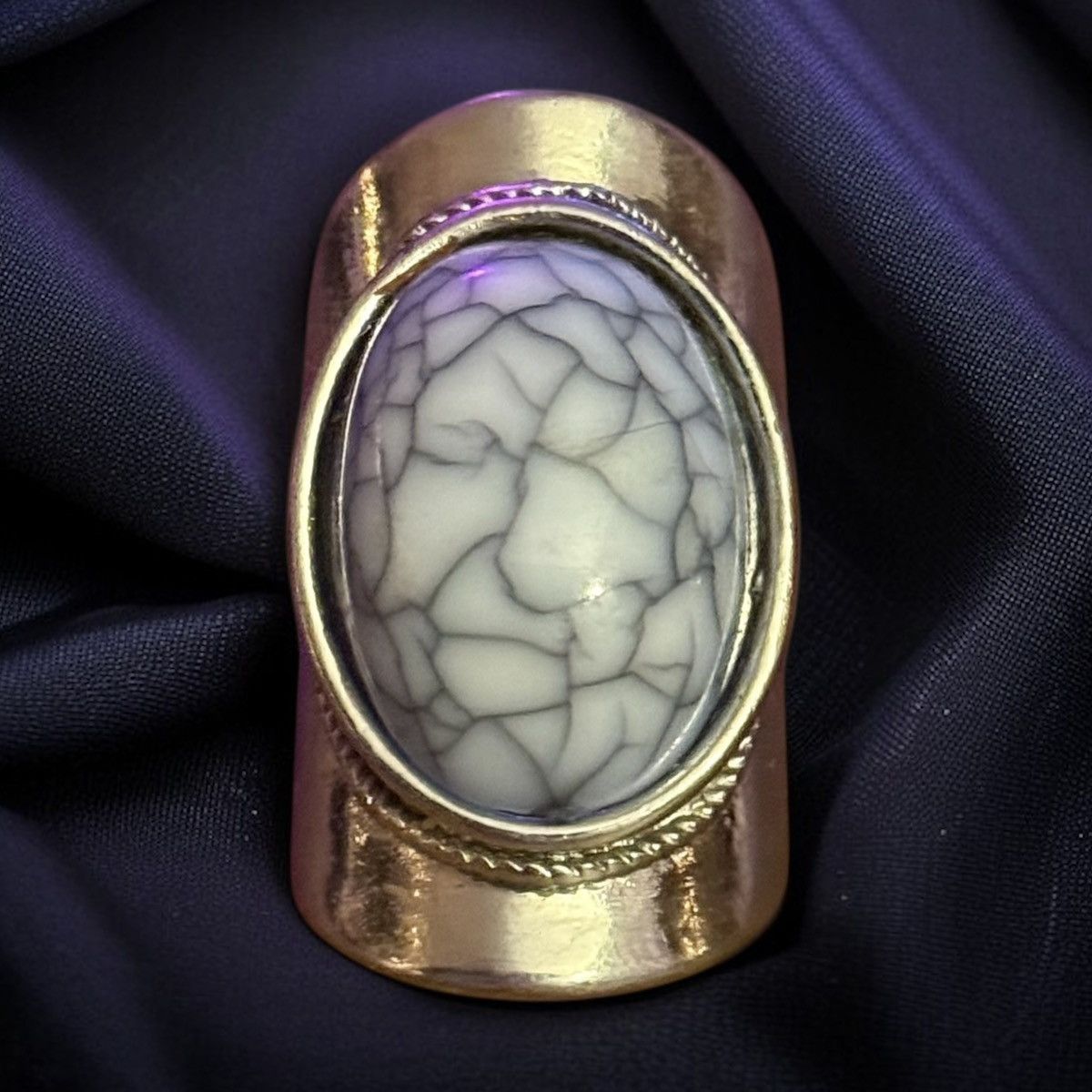 Vintage Vintage silver tone white marbled stone statement ring Size ONE SIZE - 1 Thumbnail