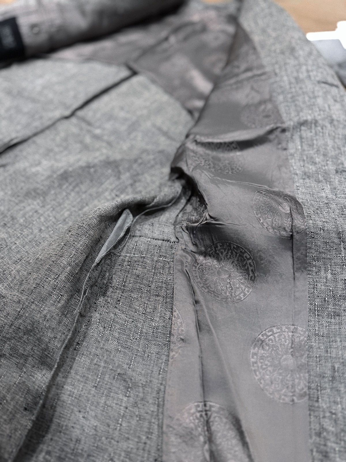Versace Final Price. Vintage Versace textured grey wool blend blazer Size 46S - 7 Thumbnail