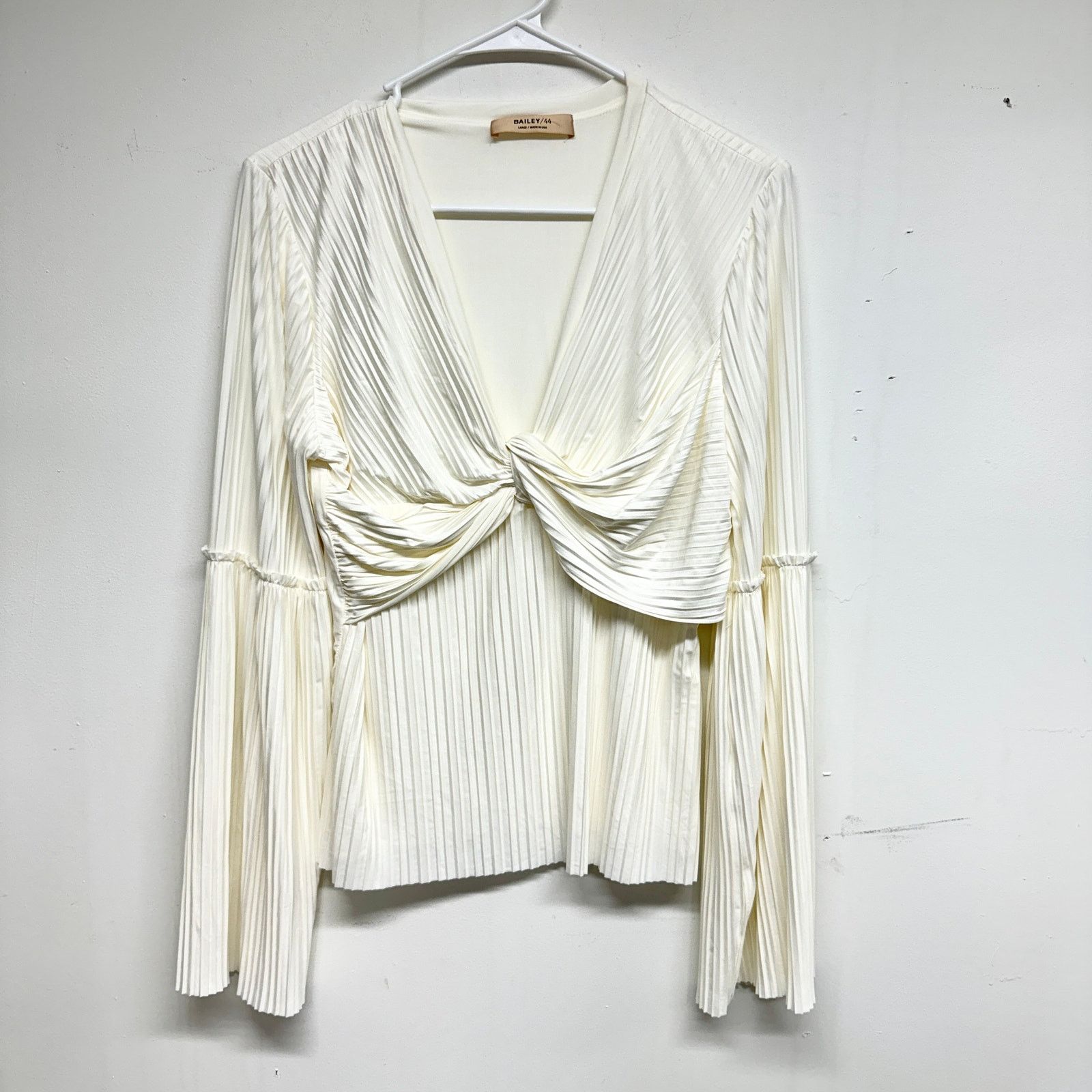 Bailey 44 BAILEY/44 White Ruffled Pleated Bell Sleeve Top Size Large Size L / US 10 / IT 46 - 2 Thumbnail