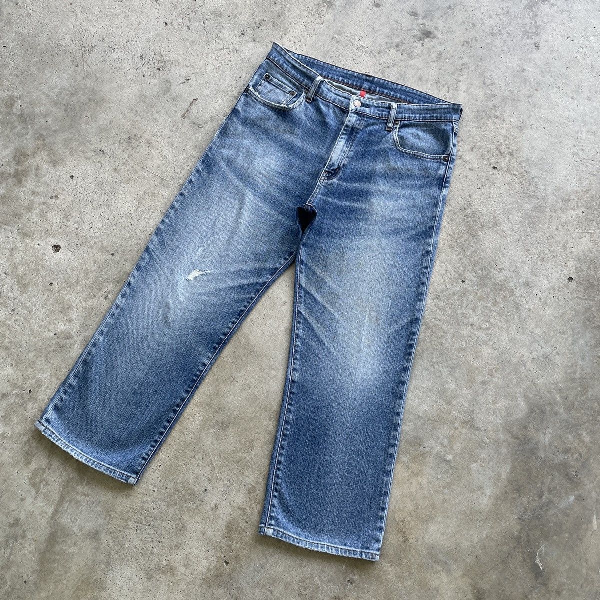 Japanese Brand W33 Vintage Japanese Faded Denim Distressed Jeans Pants Size US 33 - 2 Thumbnail