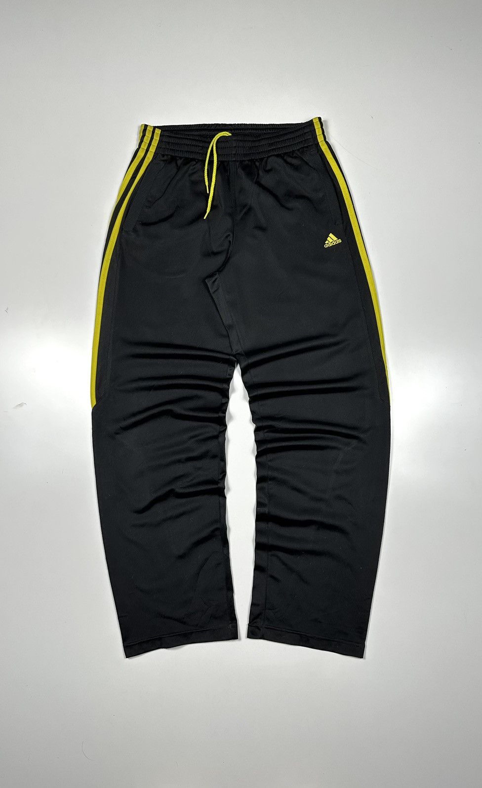 Adidas Vintage Adidas Tracks Pants Size US 34 / EU 50 - 1 Thumbnail
