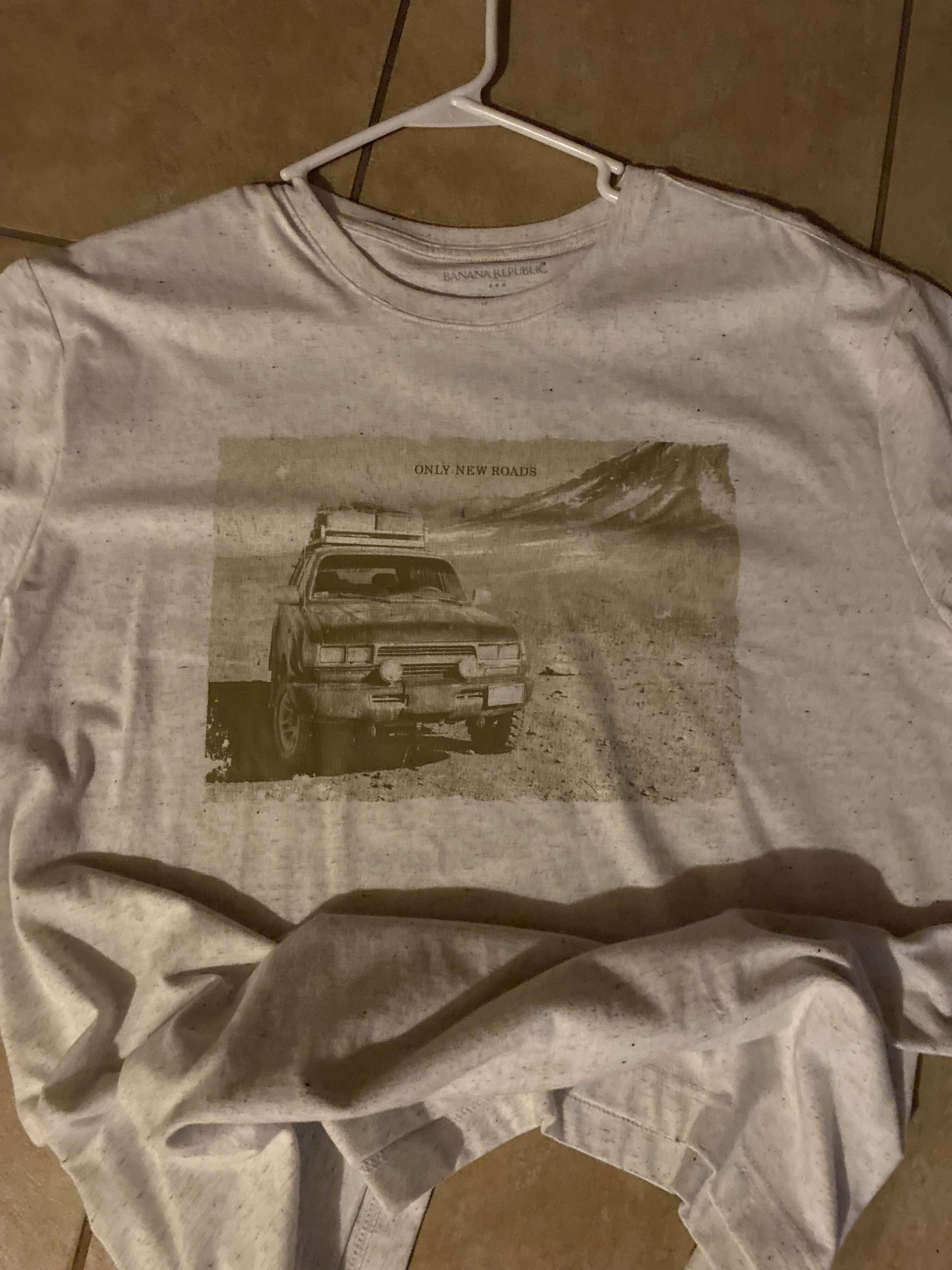 Banana Republic × Vintage Banana Republic "Only New Roads" T-Shirt Size US XL / EU 56 / 4 - 2 Thumbnail