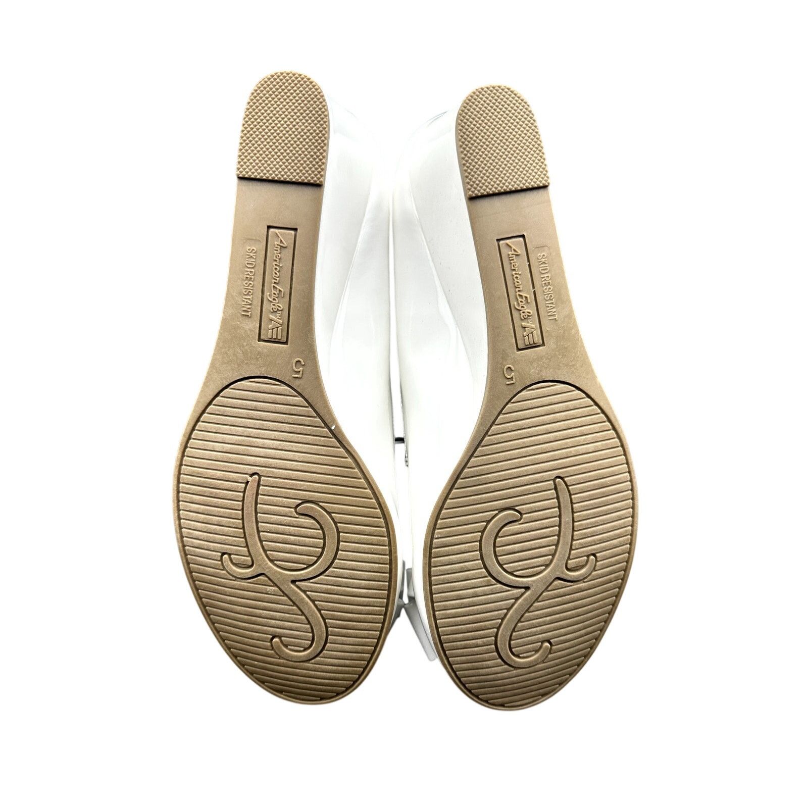 Other American Eagle Mairin Wedge Dress Shoe-White Patent Bow Size US 5 / IT 35 - 6 Thumbnail