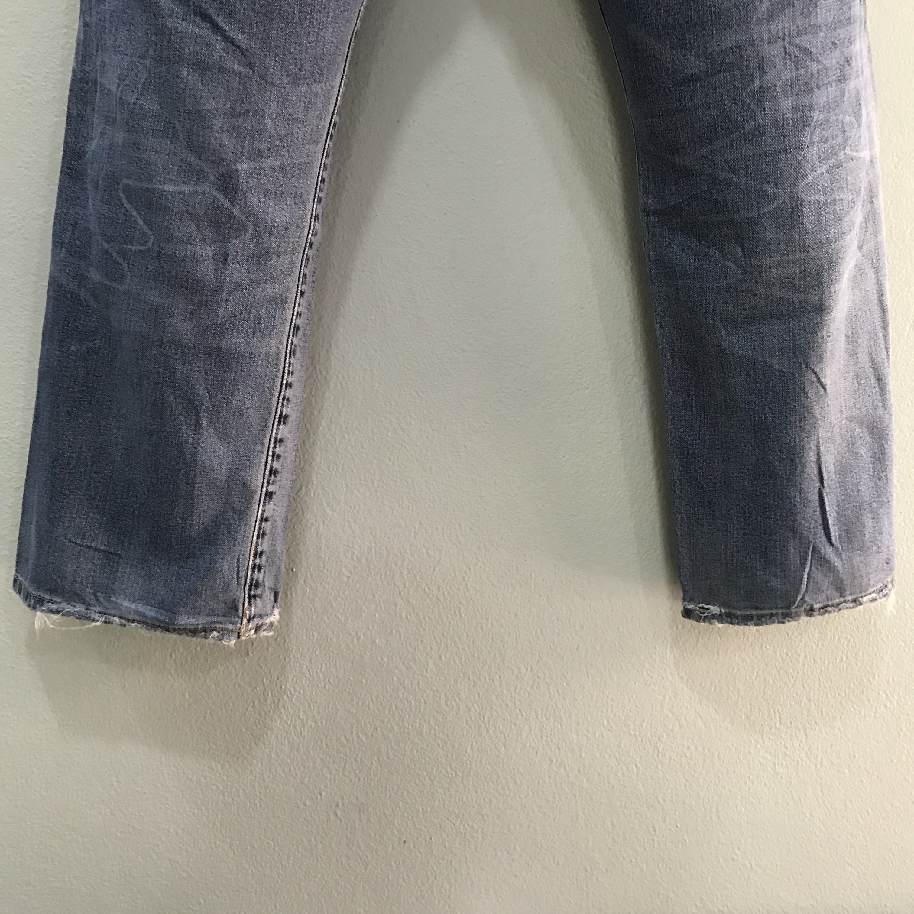 Levi's Vintage Levi’s 569 Relaxed Straight Stone Washed Faded Blue Size US 32 / EU 48 - 11 Thumbnail