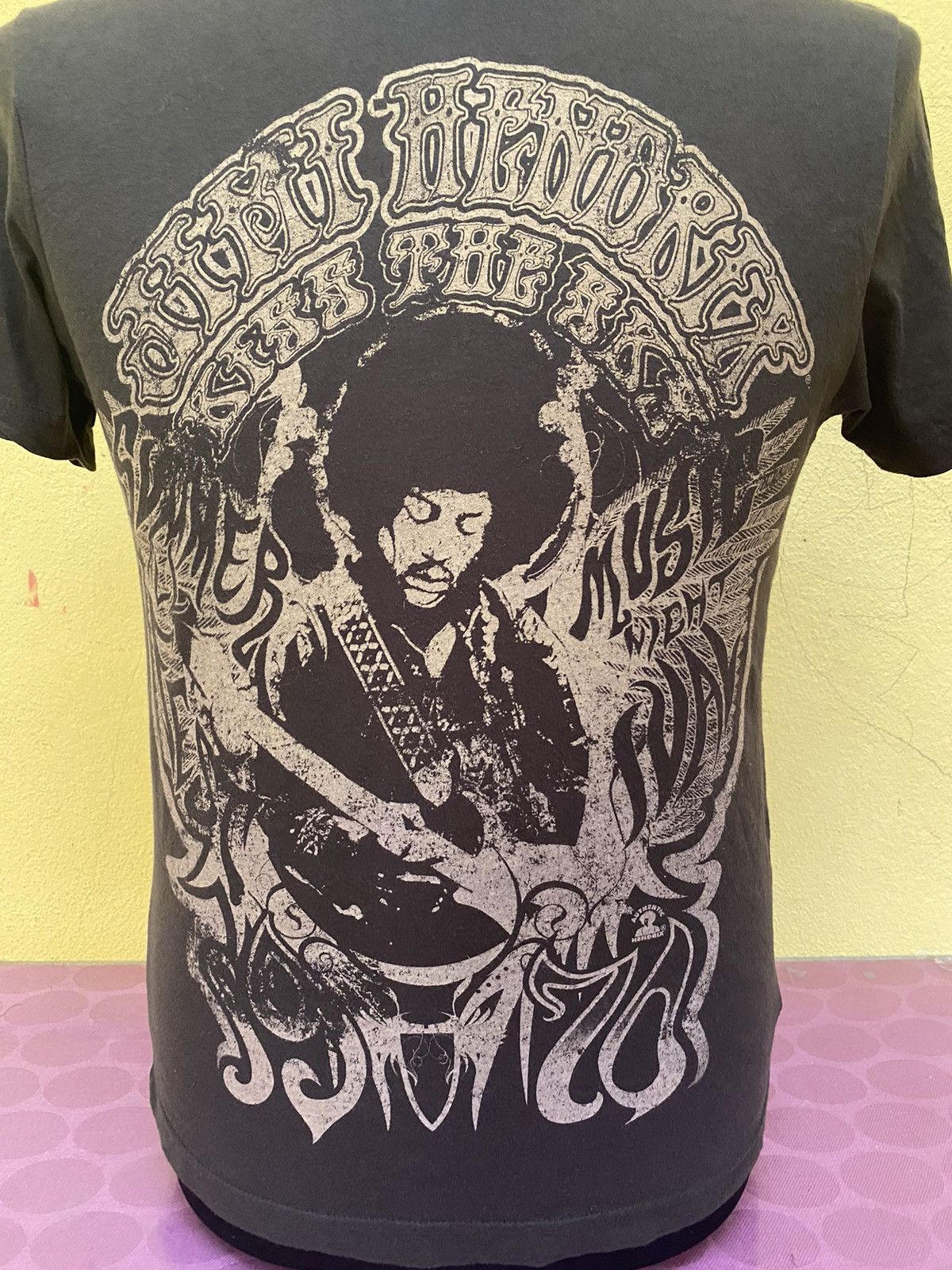 Band Tees × Jimi Hendrix × Old Navy Jimi Handrix Music Night Tshirt Size US S / EU 44-46 / 1 - 3 Thumbnail