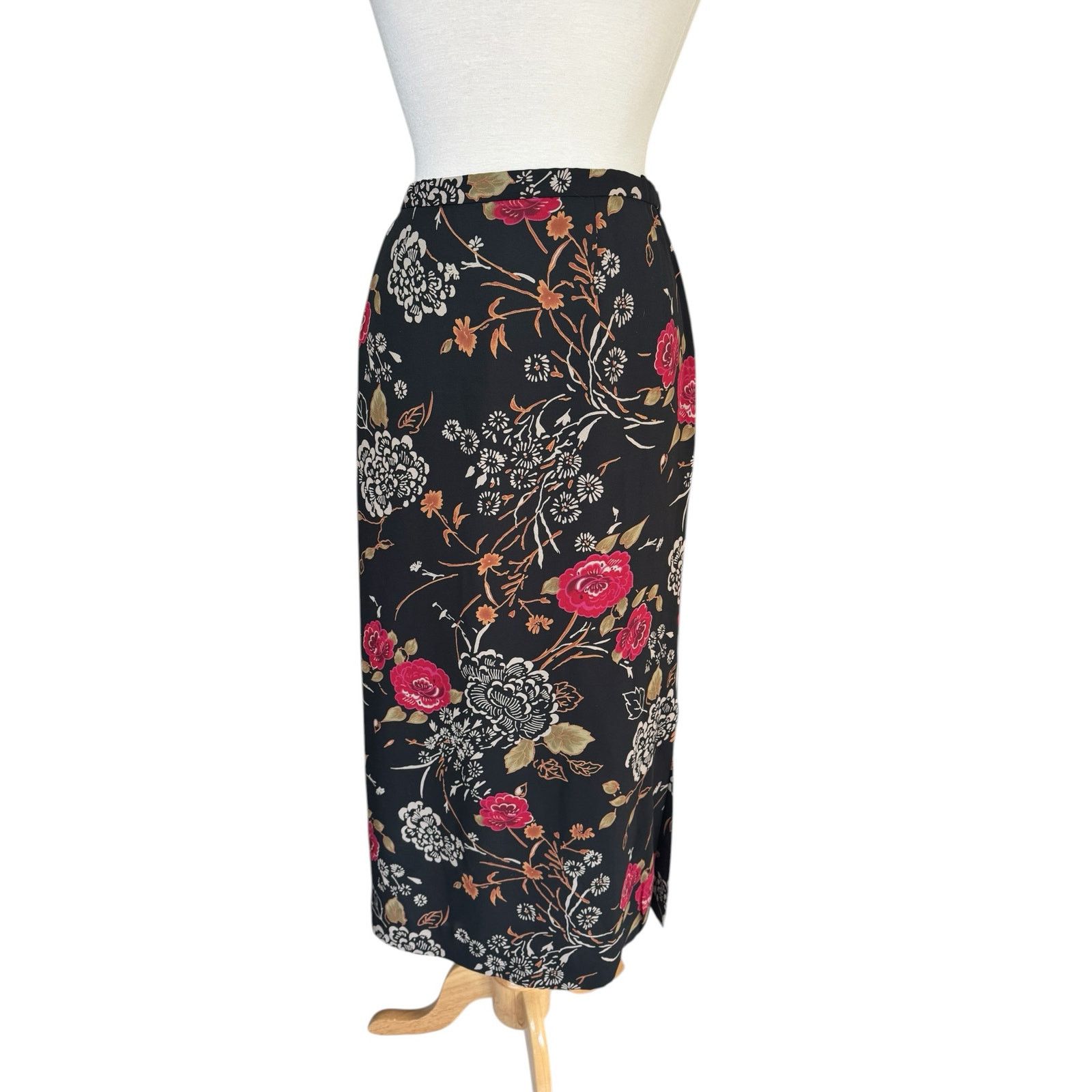 Pendleton PENDLETON Dark Floral Lined Maxi Skirt Size 20W Plus Size 42" / US 20 - 1 Thumbnail