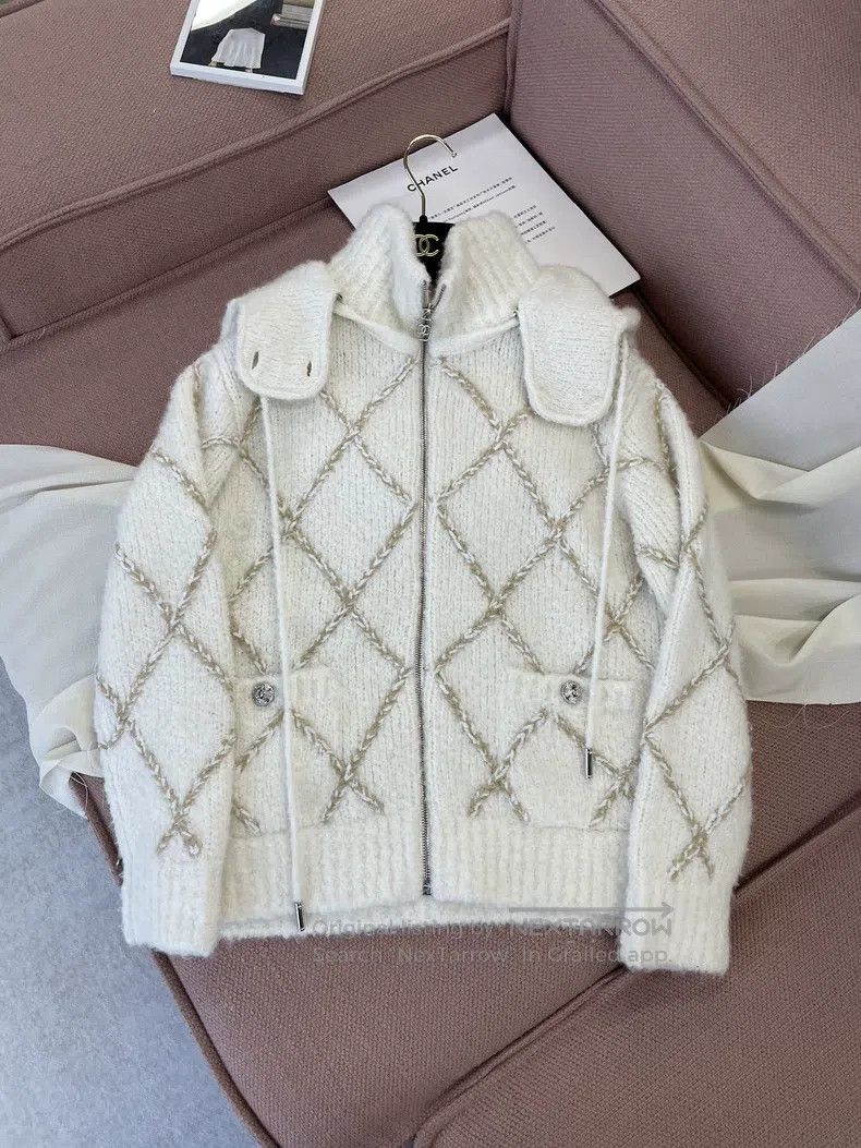 Chanel Chanel Ski series white diamond plaid cashmere zipper jack Size XXS / US 00 / IT 34 - 1 Thumbnail