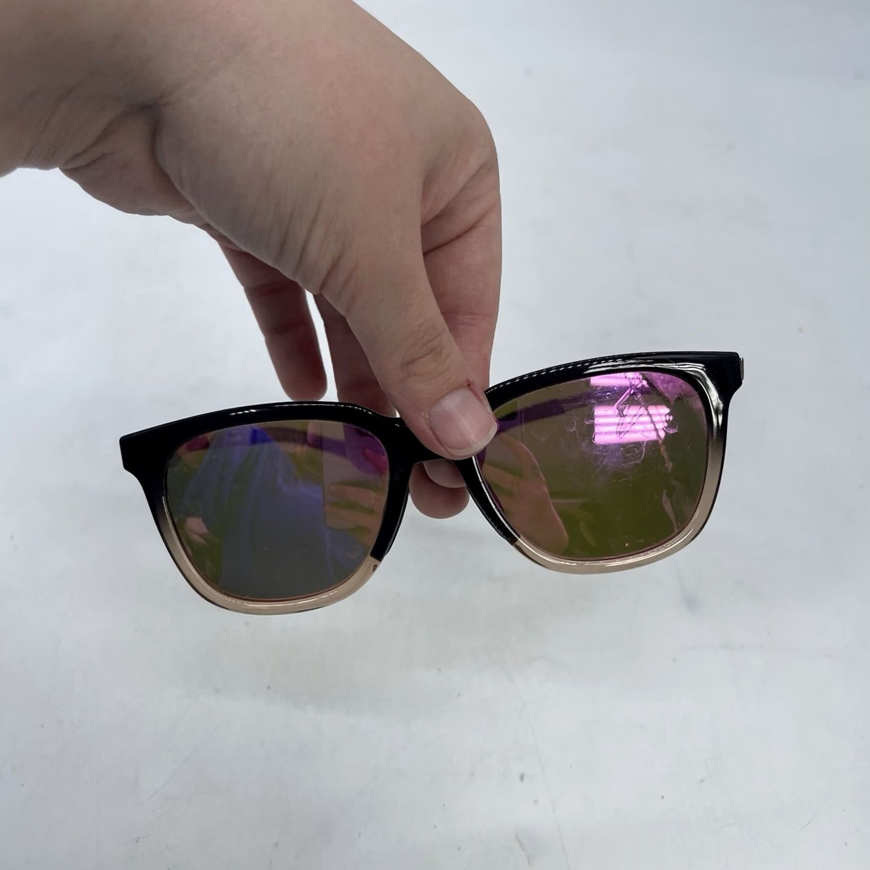 Vintage VINTAGE SMITH Sunglasses Matte Tort/Gold ChromaPop Polarized Brown Tortoise Sun Men Rectangle Brown Lens with Minor Flaws Size ONE SIZE - 2 Thumbnail