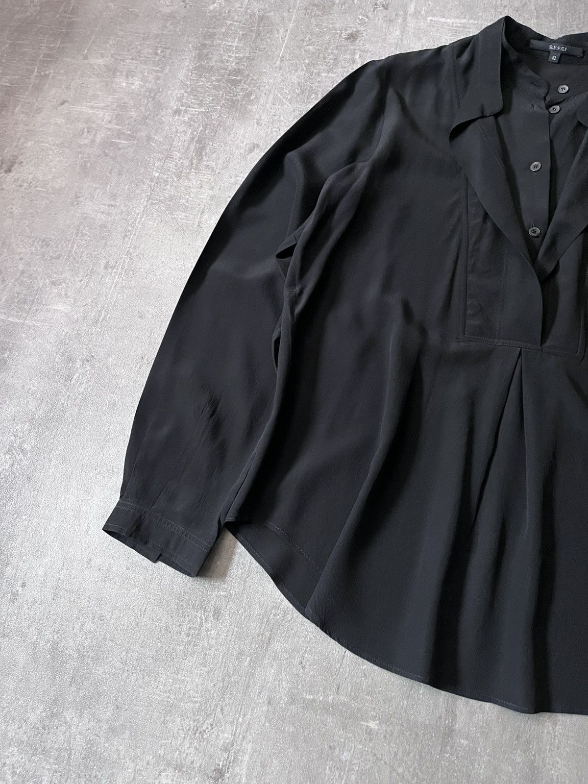 Gucci Gucci double collar silk shirt women black Size M / US 6-8 / IT 42-44 - 2 Thumbnail