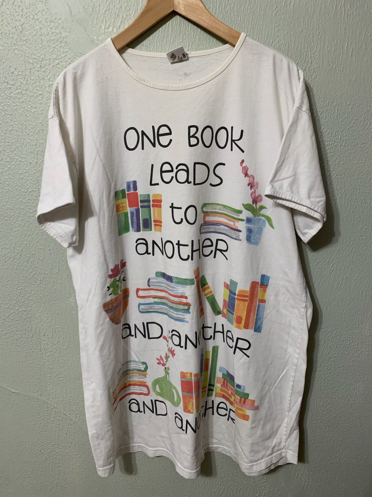 Vintage Vintage One Book Leads to Another T-Shirt Size US XL / EU 56 / 4 - 1 Thumbnail