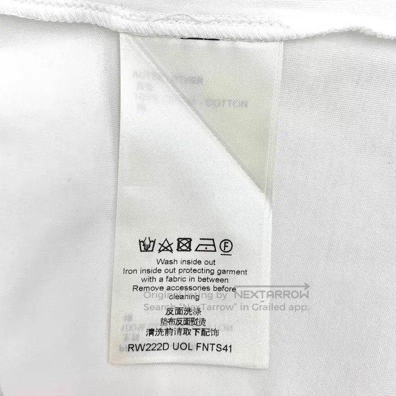 Louis Vuitton Louis Vuitton 22 white chain logo printed cotton crewneck Size US S / EU 44-46 / 1 - 9 Thumbnail