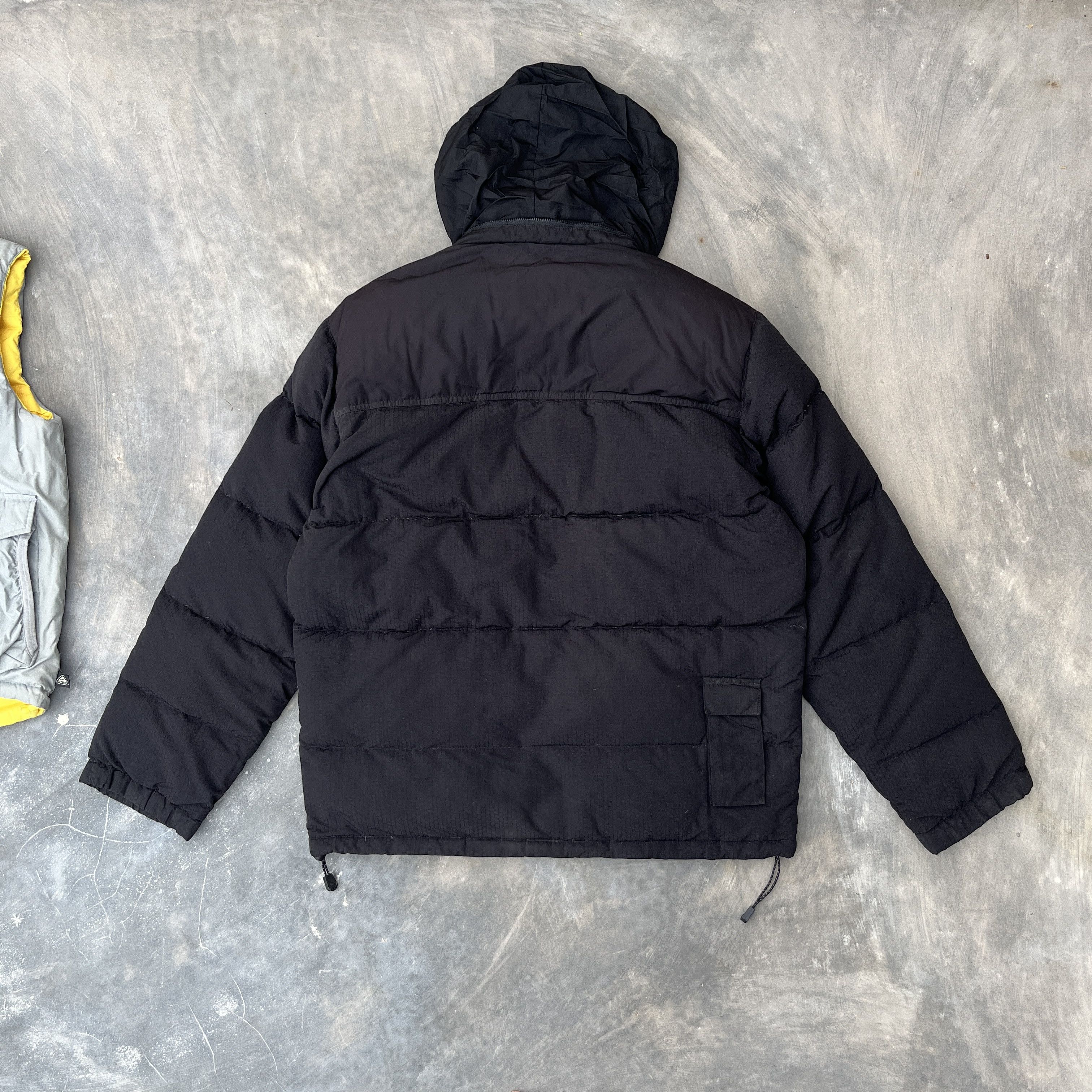 Stussy Vintage stussy black puffer Size US L / EU 52-54 / 3 - 8 Thumbnail