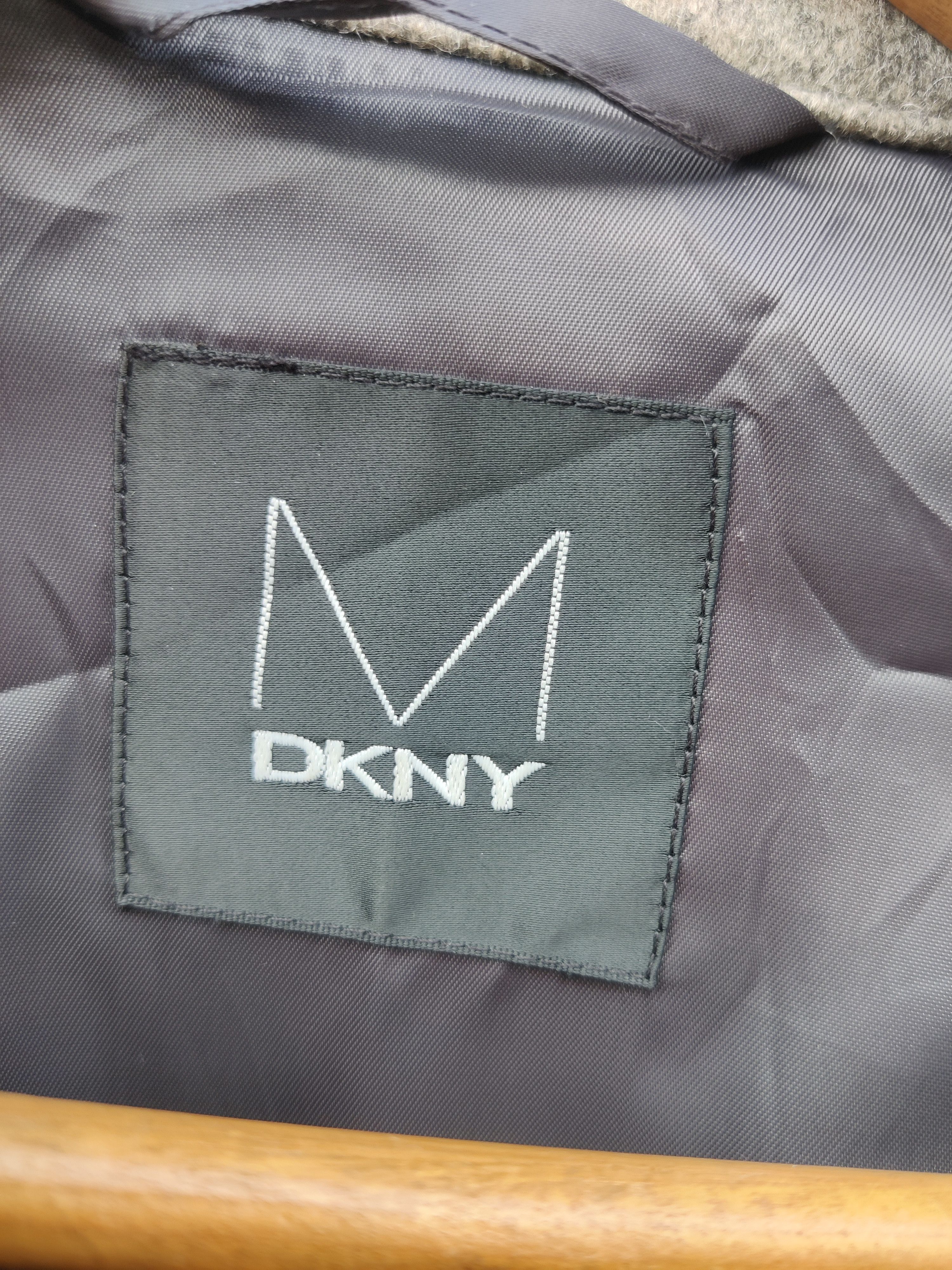 DKNY Vintage DKNY Double Breasted Wool Jacket Size US S / EU 44-46 / 1 - 8 Thumbnail
