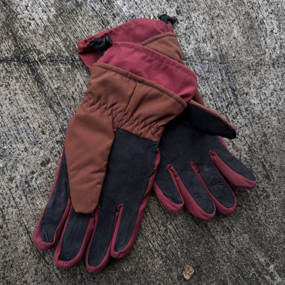 Vivienne Westwood Vivienne Westwood Striped Skull Gloves Size ONE SIZE - 3 Thumbnail