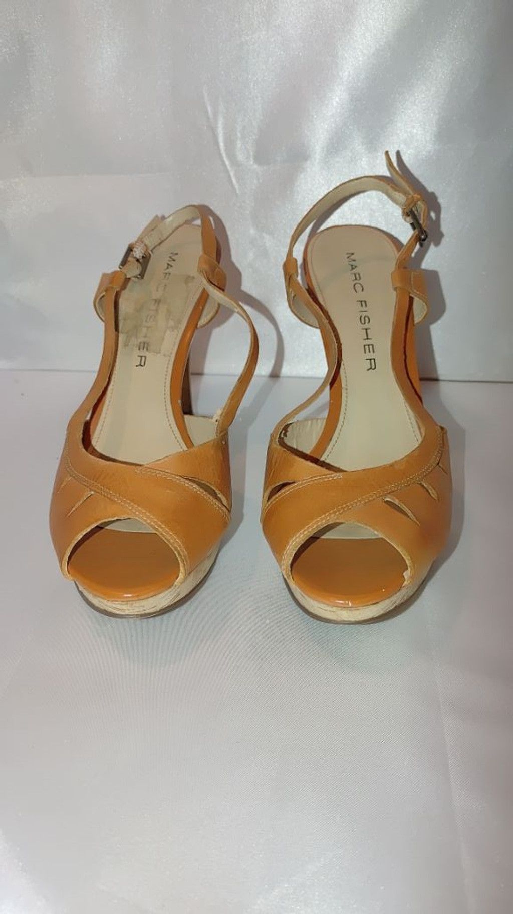 Marc Fisher Marc Fisher Valma Leather Cork Heel Peep Toes Size 9M Size US 7 / IT 37 - 3 Thumbnail