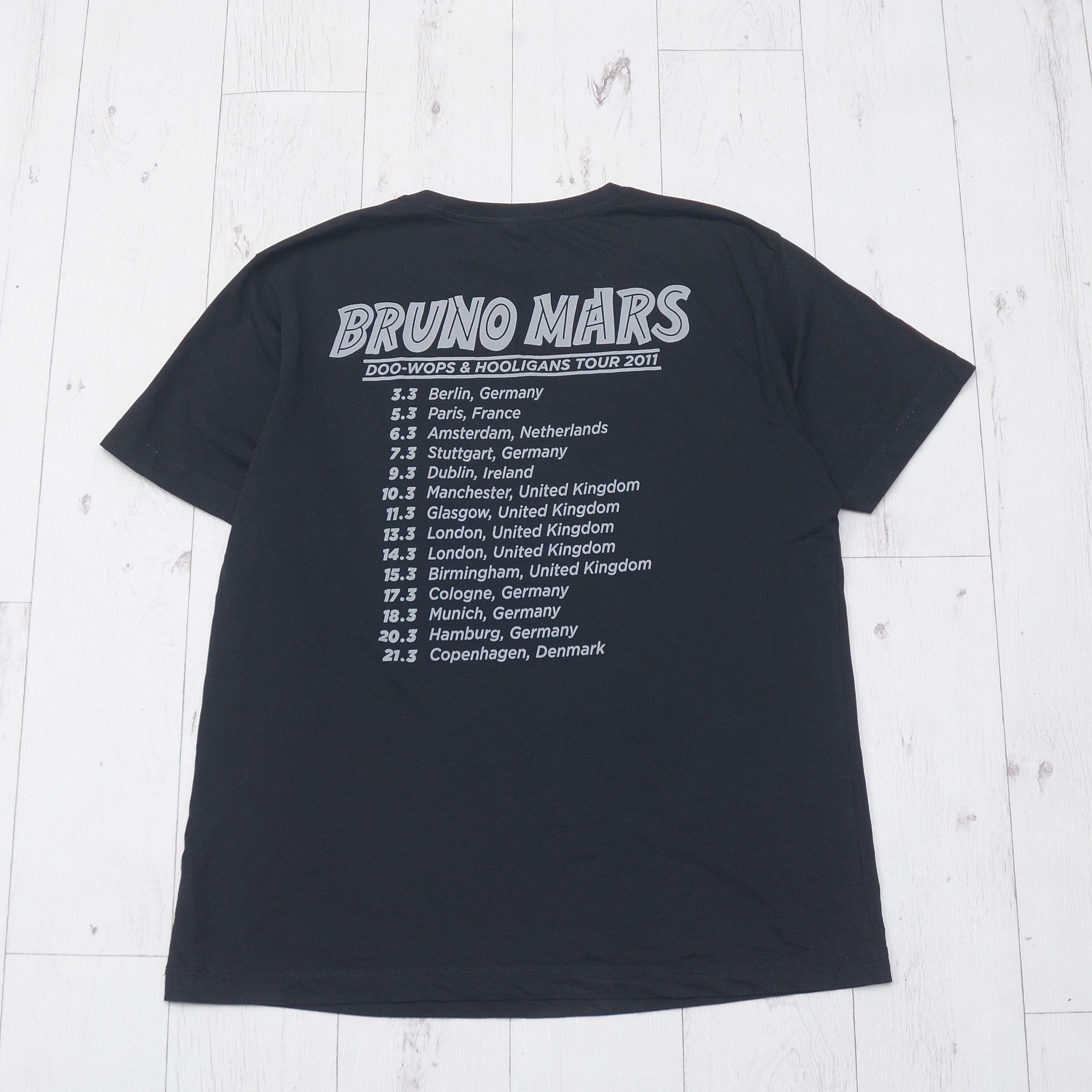 Band Tees Bruno Mars World Doo-wops & hooligans Tour 2011 T-shirt Tee Size US XL / EU 56 / 4 - 2 Thumbnail