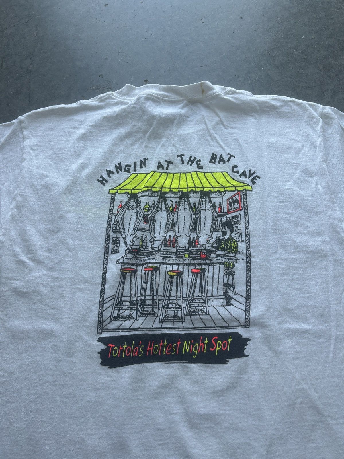 Vintage Vintage 90s Batcave Graphic Tee Size US M / EU 48-50 / 2 - 1 Thumbnail