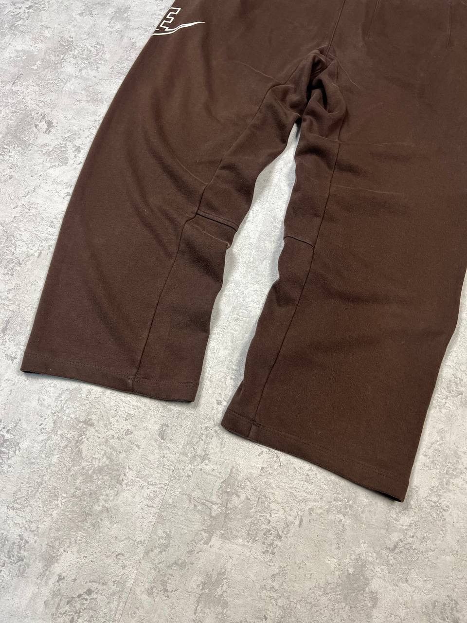 Nike Vintage Nike Y2K Brown Baggy Sweatpants Size XL Size US 37 - 8 Thumbnail