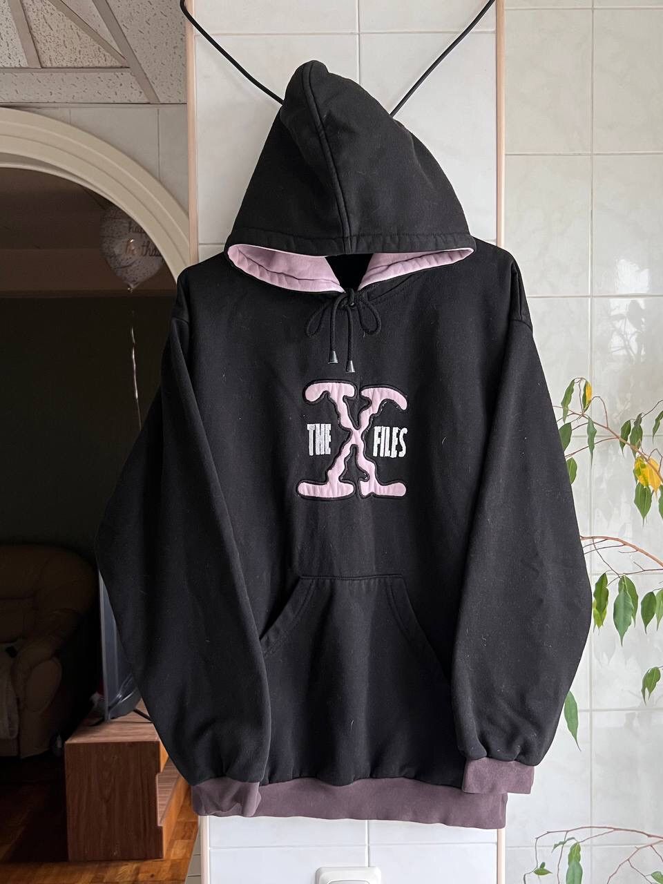 image of Expert Horror x Movie 90's Vintage The X Files Film Series Hoodie Big Logo in Black (Size Medium)
