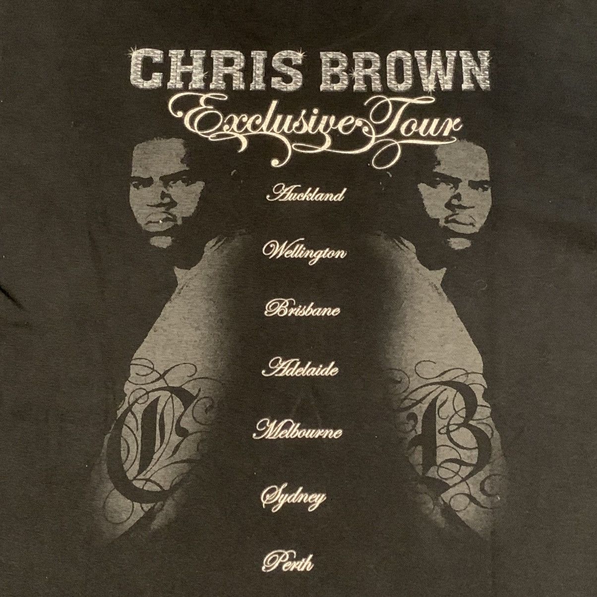Rap Tees VINTAGE Y2K CHRIS BROWN 2007 EXCLUSIVE TOUR MERCH TEE Size US M / EU 48-50 / 2 - 4 Thumbnail