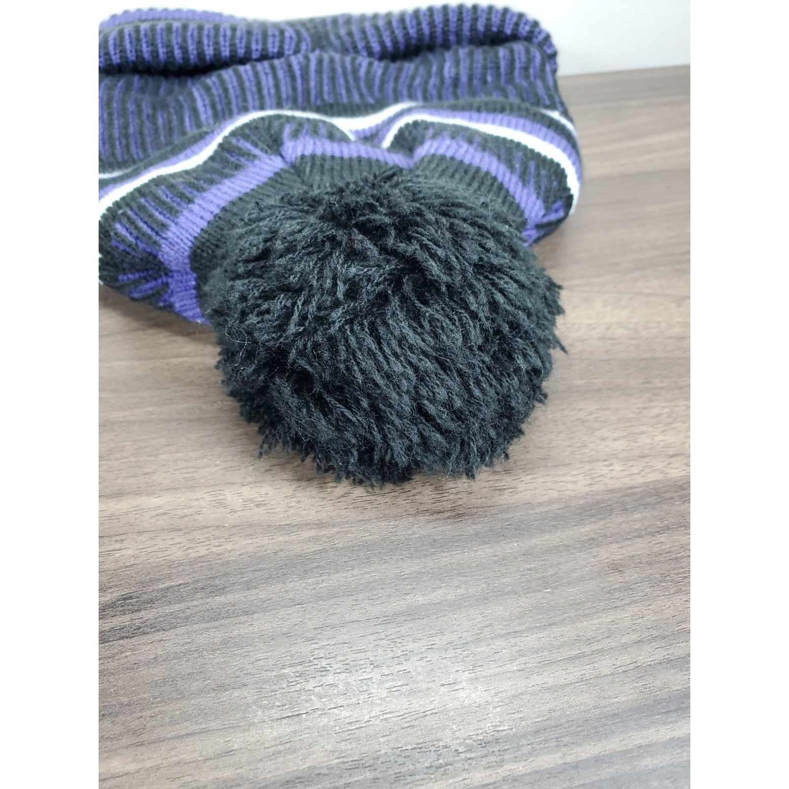 NFL × New Era Baltimore Ravens Pom Beanie Purple Knit Winter Hat Cap OSFA Size ONE SIZE - 4 Thumbnail