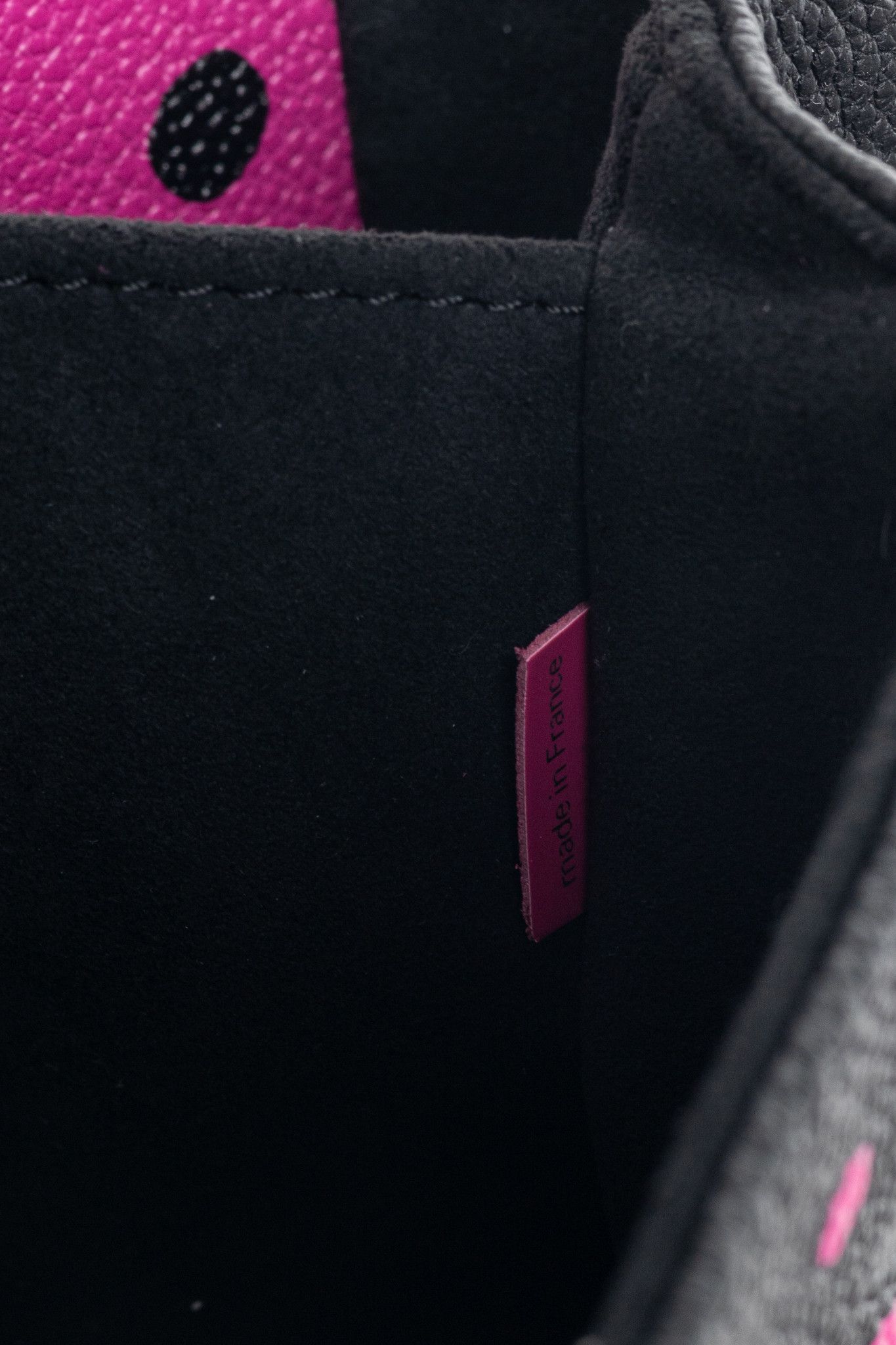 Louis Vuitton × Yayoi Kusama Louis Vuitton Pochette Metis MM Black & Fuchsia Satchel Size ONE SIZE - 16 Thumbnail