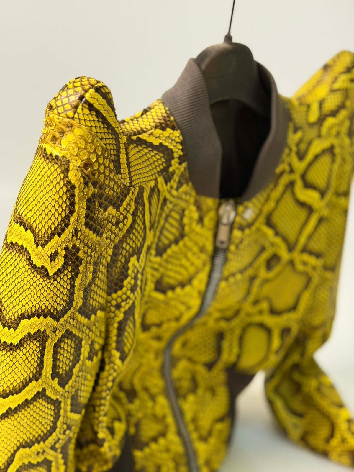 Rick Owens SS23 Rick Owens Python Leather Bomber Jacket in Lemon Yellow Size S / US 4 / IT 40 - 4 Thumbnail