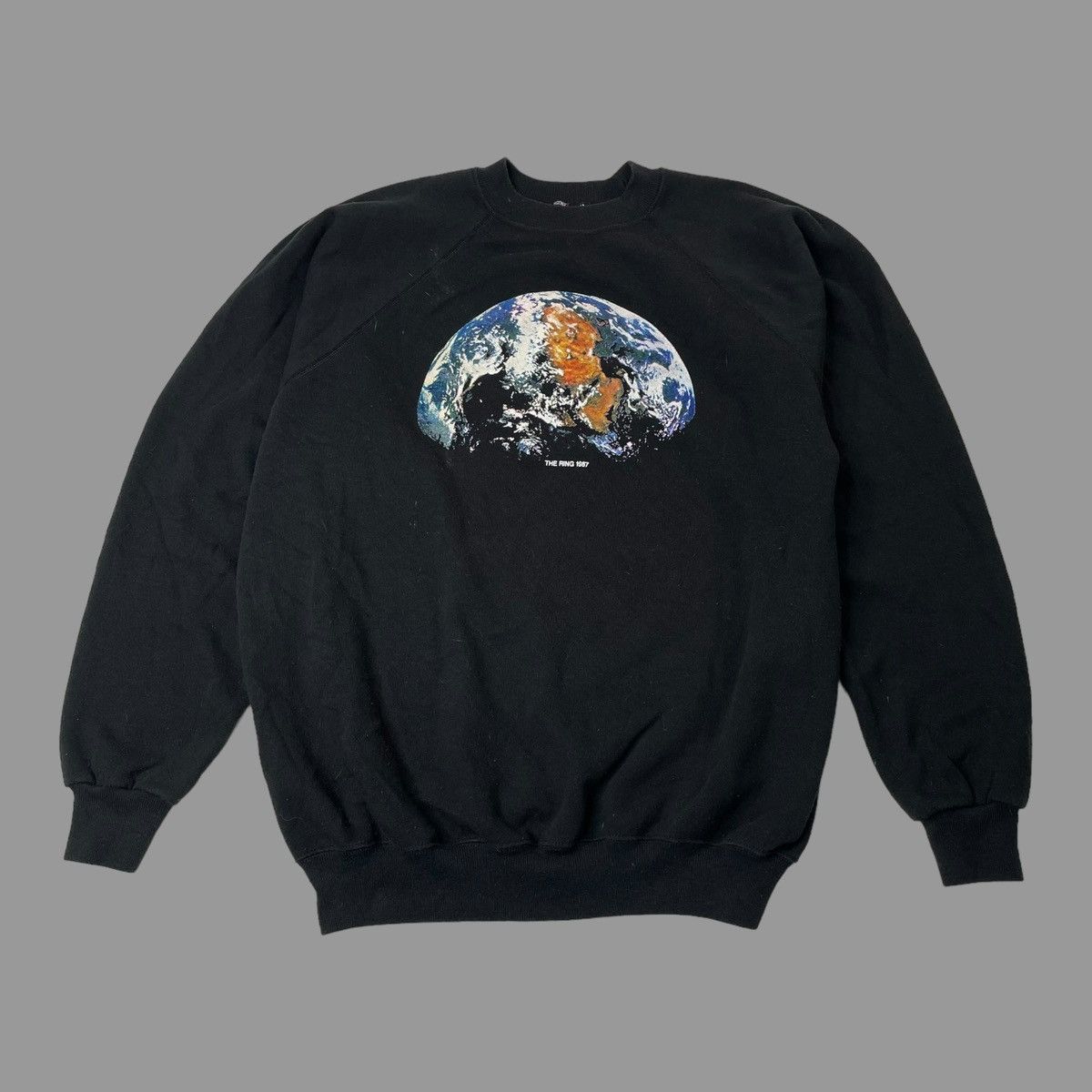 Vintage Vintage 1987 the ring movie sweatshirt Size US L / EU 52-54 / 3 - 1 Thumbnail