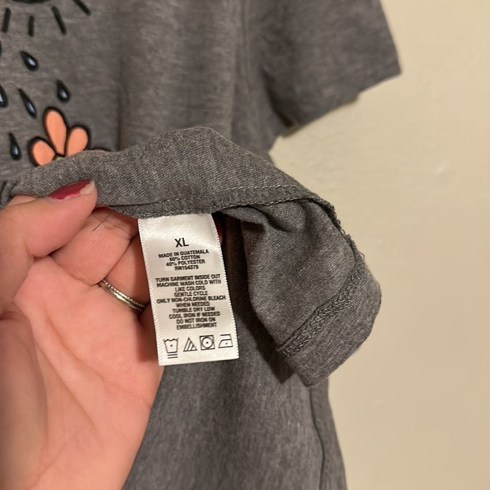 Aeropostale Take Care Daisies Graphic Tee Size XL / US 12-14 / IT 48-50 - 5 Thumbnail