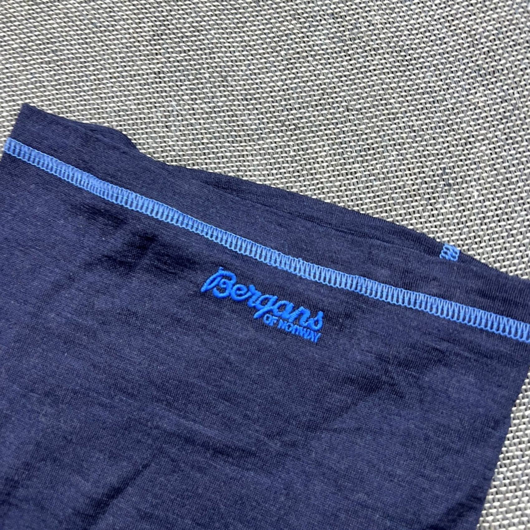 Vintage Bergans of Norway Neck Warmer Merino Wool Blend OS Tube Scarf Outdoor Gaiter Balaclava Unisex Adults One Size Blue Size ONE SIZE - 3 Thumbnail