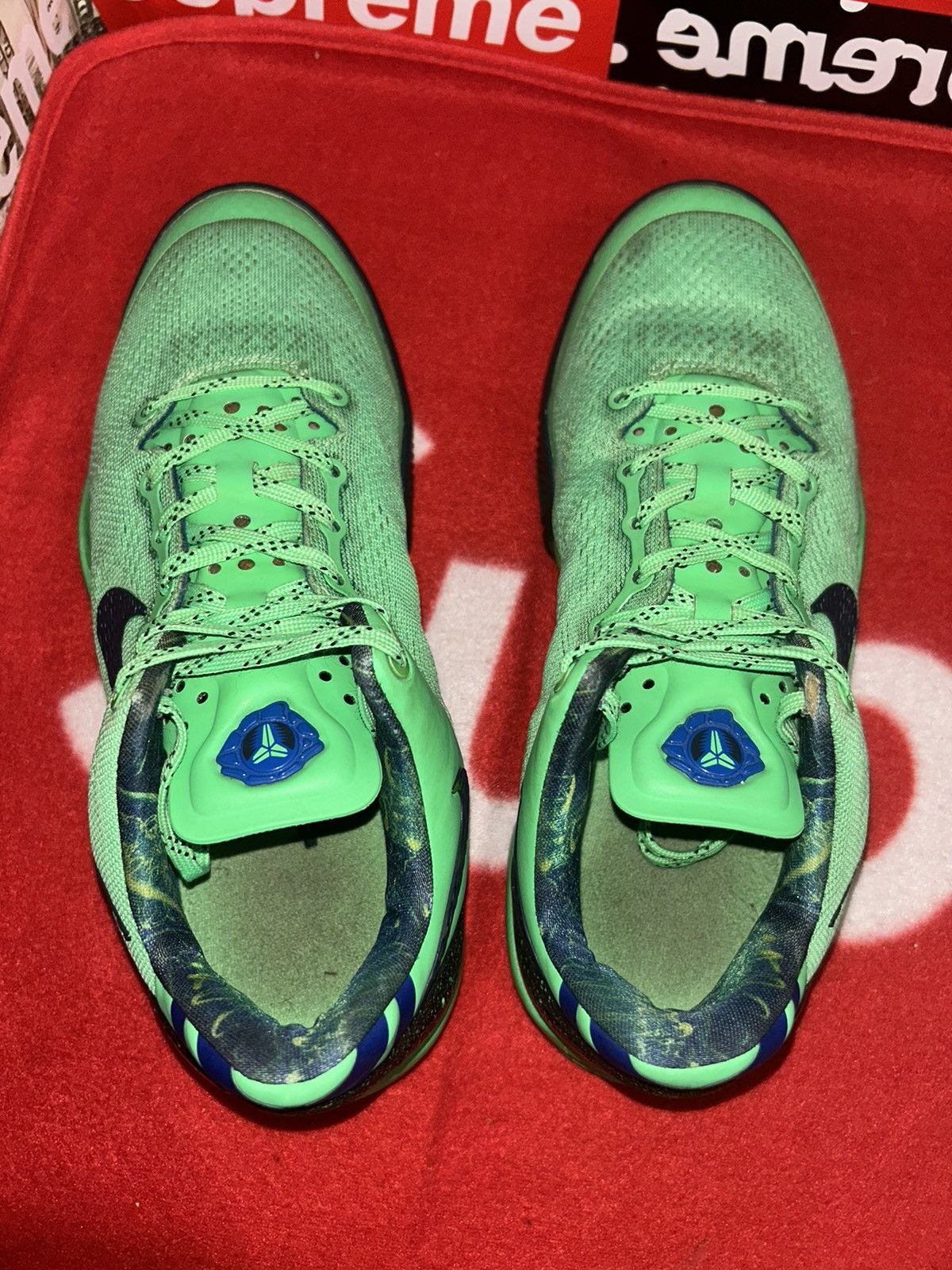 Nike 2013 NIKE KOBE 8 VIII ELITE 'SUPERHERO' 555586-301 size 5.5y Size US 5.5 / EU 38 - 4 Thumbnail