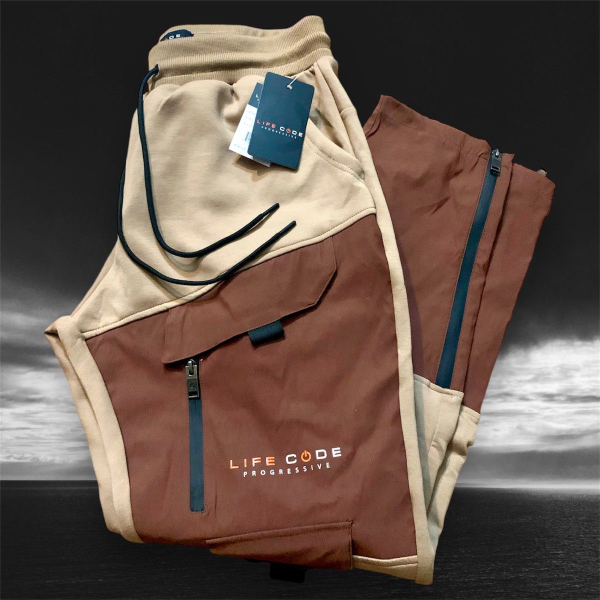 Other New Cargo Pants Sweatpants Size L Size US 34 / EU 50 - 2 Thumbnail