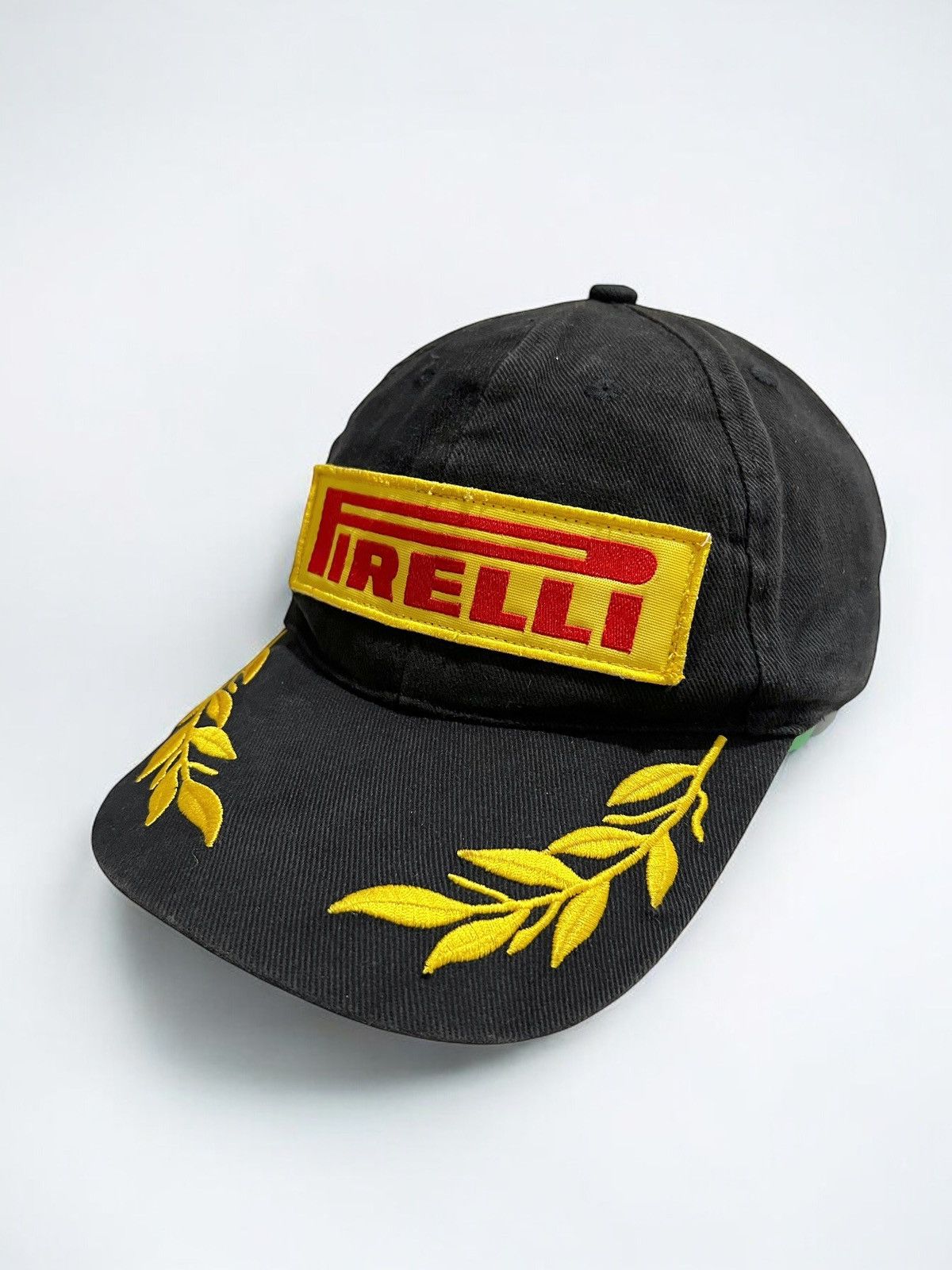 Vintage pirelli podium hat
