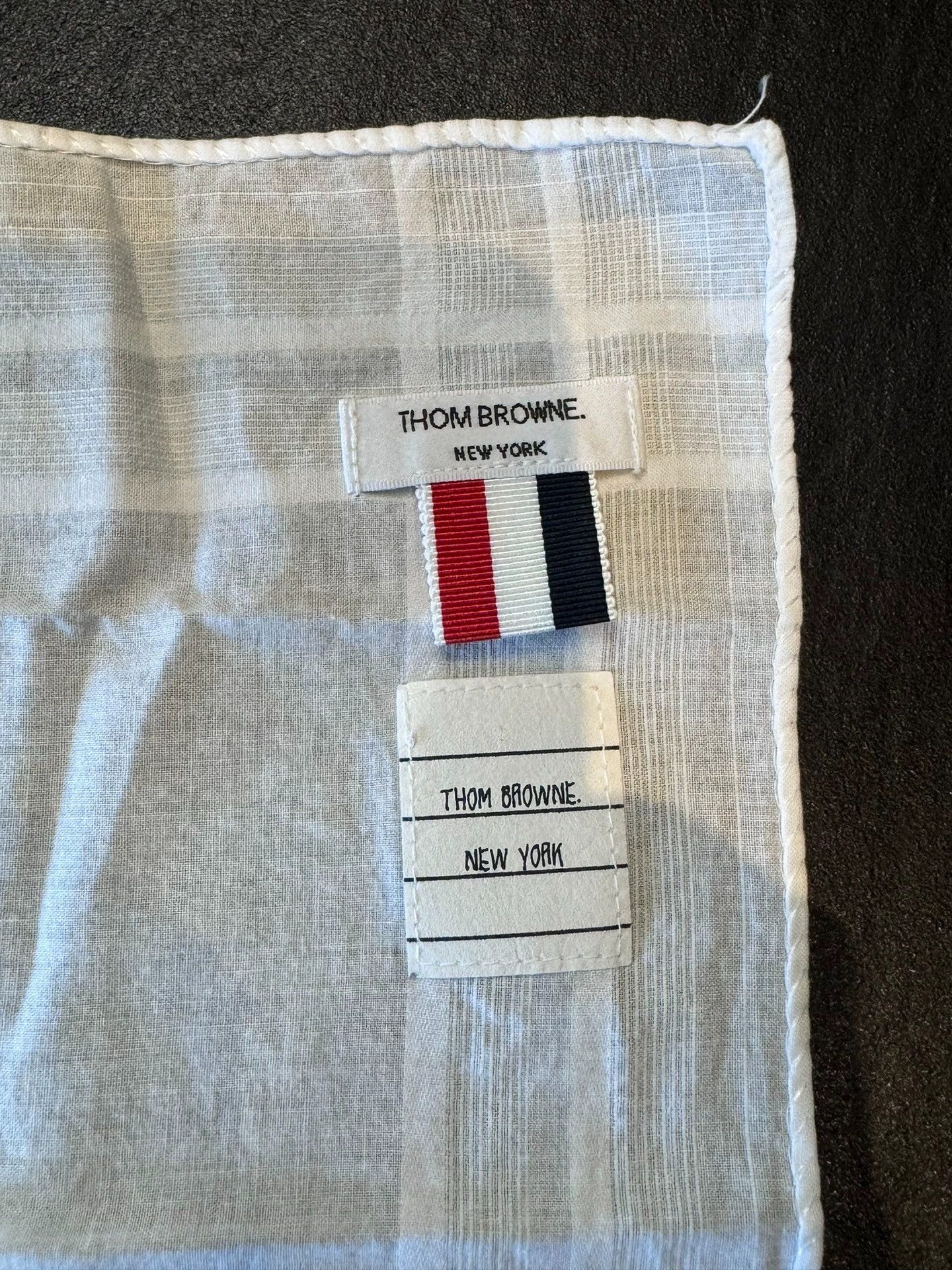 Thom Browne Thom Browne Classic White 3-Color Logo Pocket Square Size ONE SIZE - 2 Thumbnail