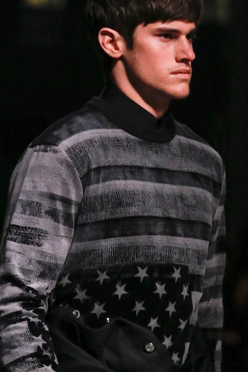 Givenchy Givenchy Givenchy Striped Sweatshirt in Size XS -2507 Size US XS / EU 42 / 0 - 3 Thumbnail