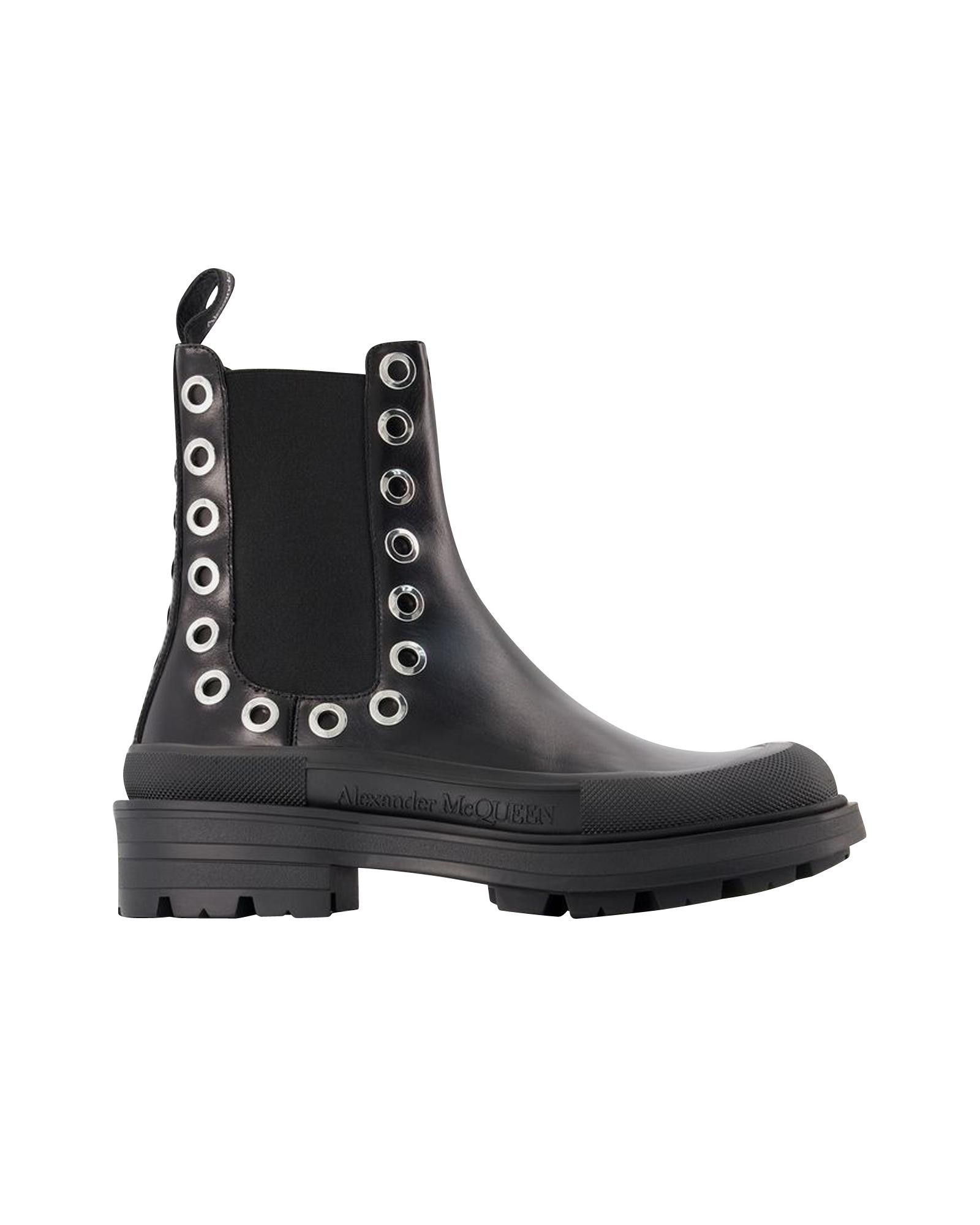 image of Alexander Mcqueen Slick Leather Ankle Boots With Platform Sole in Black, Men's (Size 9)