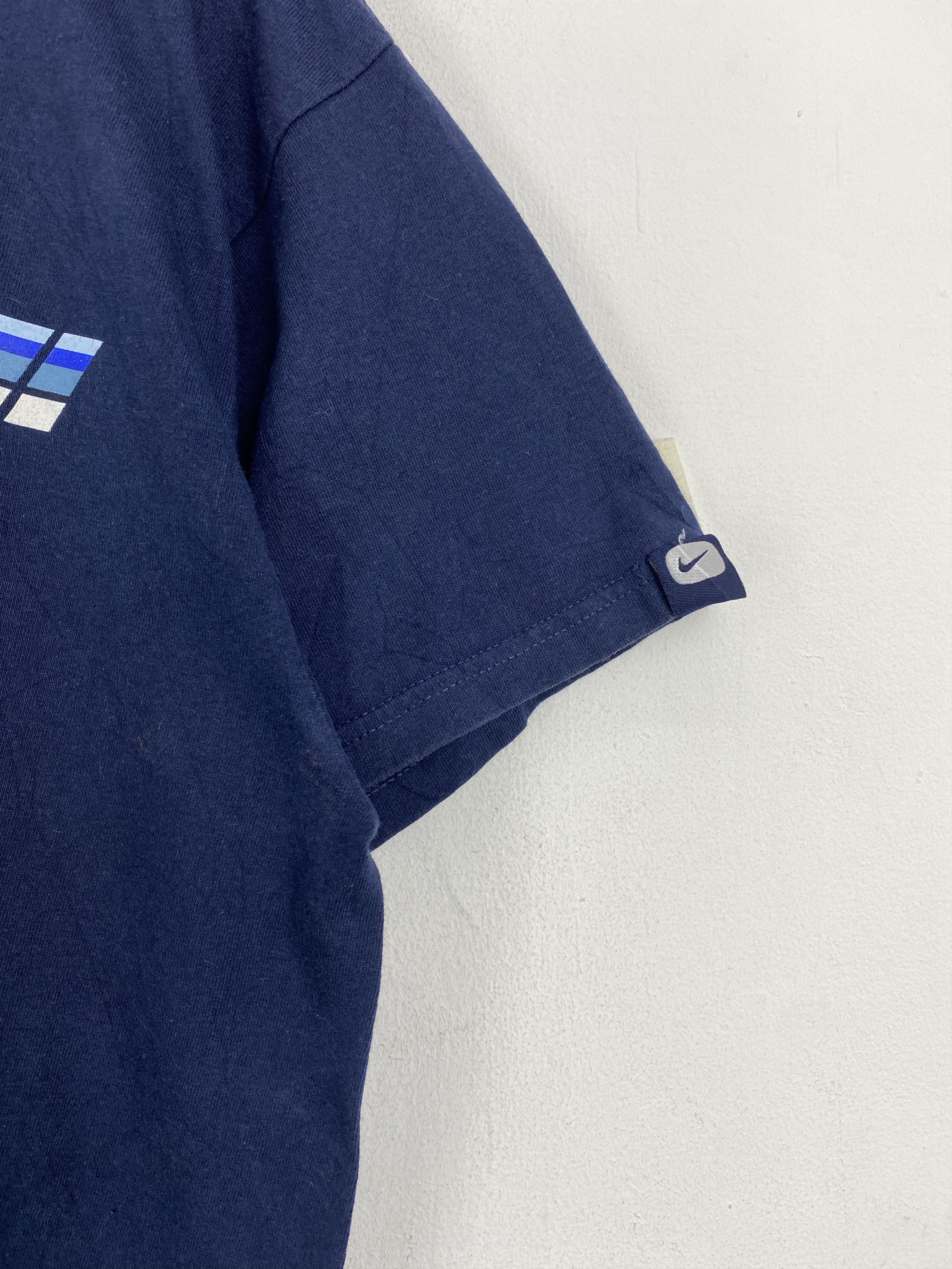 Nike × Vintage Vintage Y2k Nike Logo Crewneck T Shirt TA0704 Size US L / EU 52-54 / 3 - 9 Thumbnail