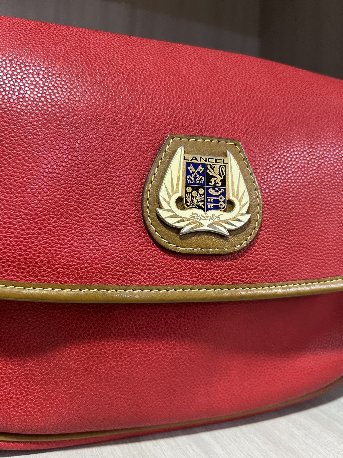 Lancel × Leather × Vintage Vintage Lancel sling bag( good as new) Size ONE SIZE - 2 Thumbnail