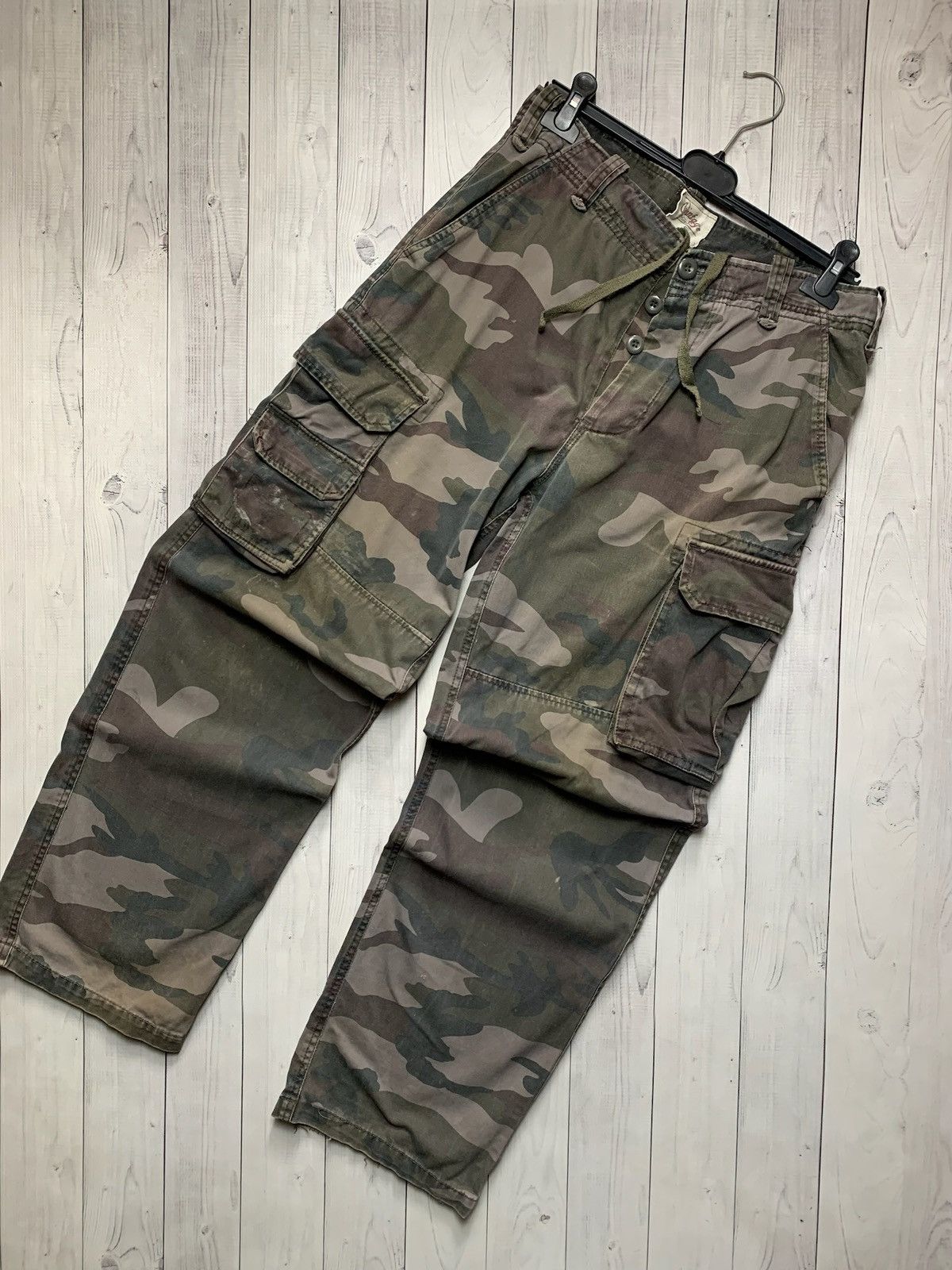 Designer × Vintage Vintage camo cargo pants distressed Y2K size 32 Size US 32 / EU 48 - 1 Thumbnail