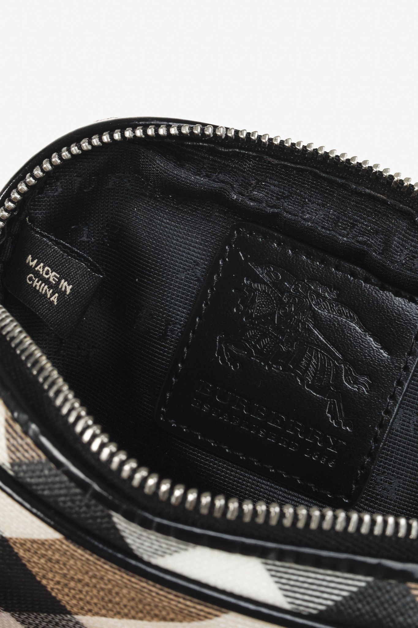 Burberry Burberry Black Patent Trim Nova Check Camera Pouch Wristlet Size ONE SIZE - 8 Thumbnail