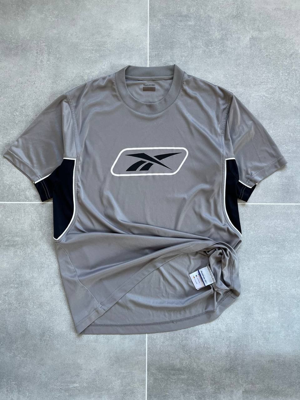 Reebok Reebok Grey Jersey Size US L / EU 52-54 / 3 - 5 Thumbnail