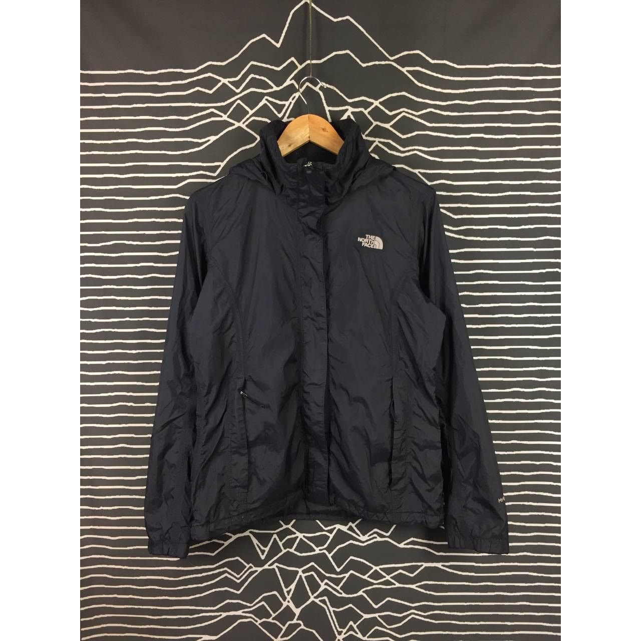 The North Face × Vintage The North Face Women's HyVent Outdoor Windbreaker Jacket Size M / US 6-8 / IT 42-44 - 2 Thumbnail