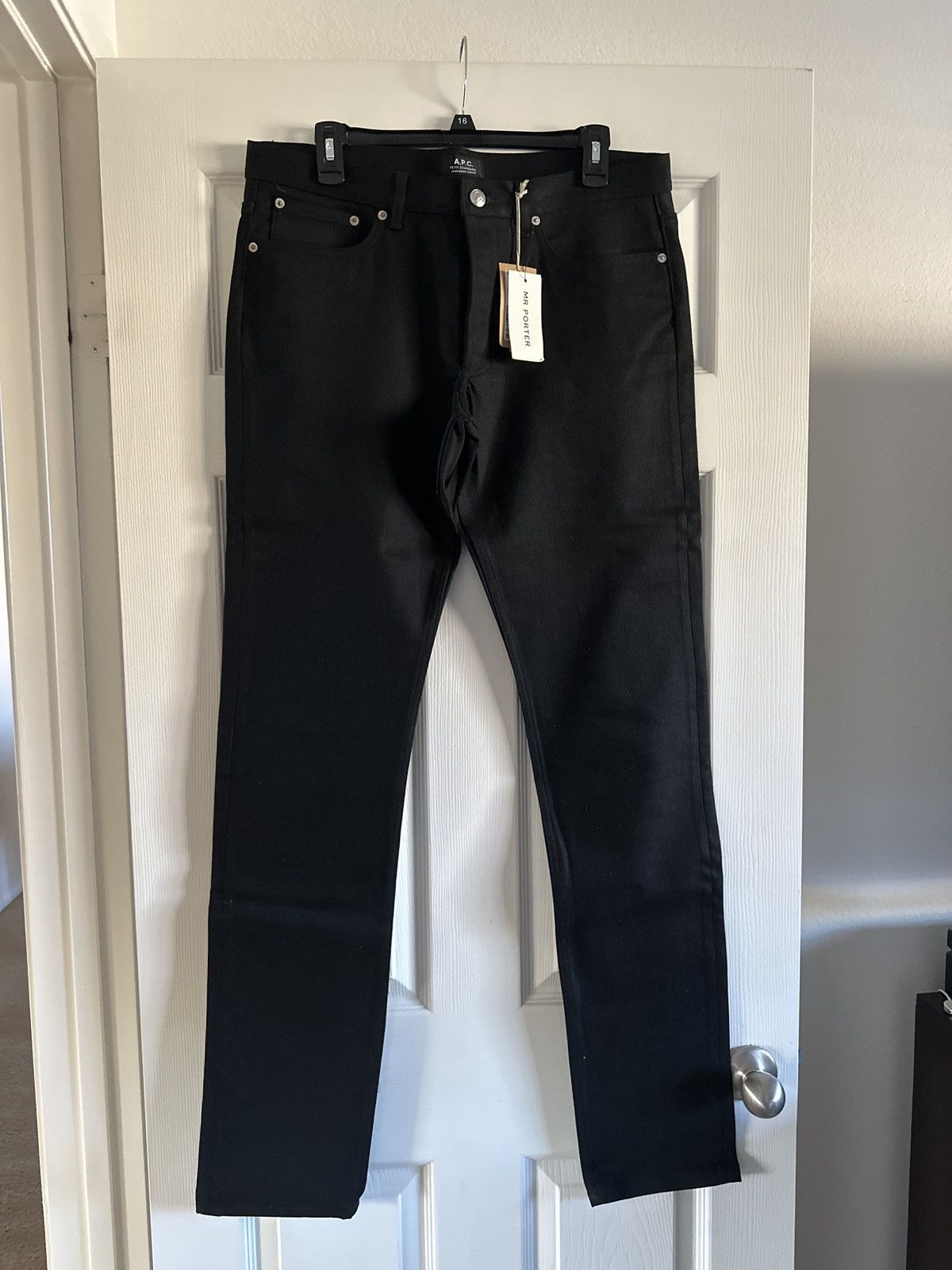 Image of A P C Petite Standard Jeans in Black, Men's (Size 33)