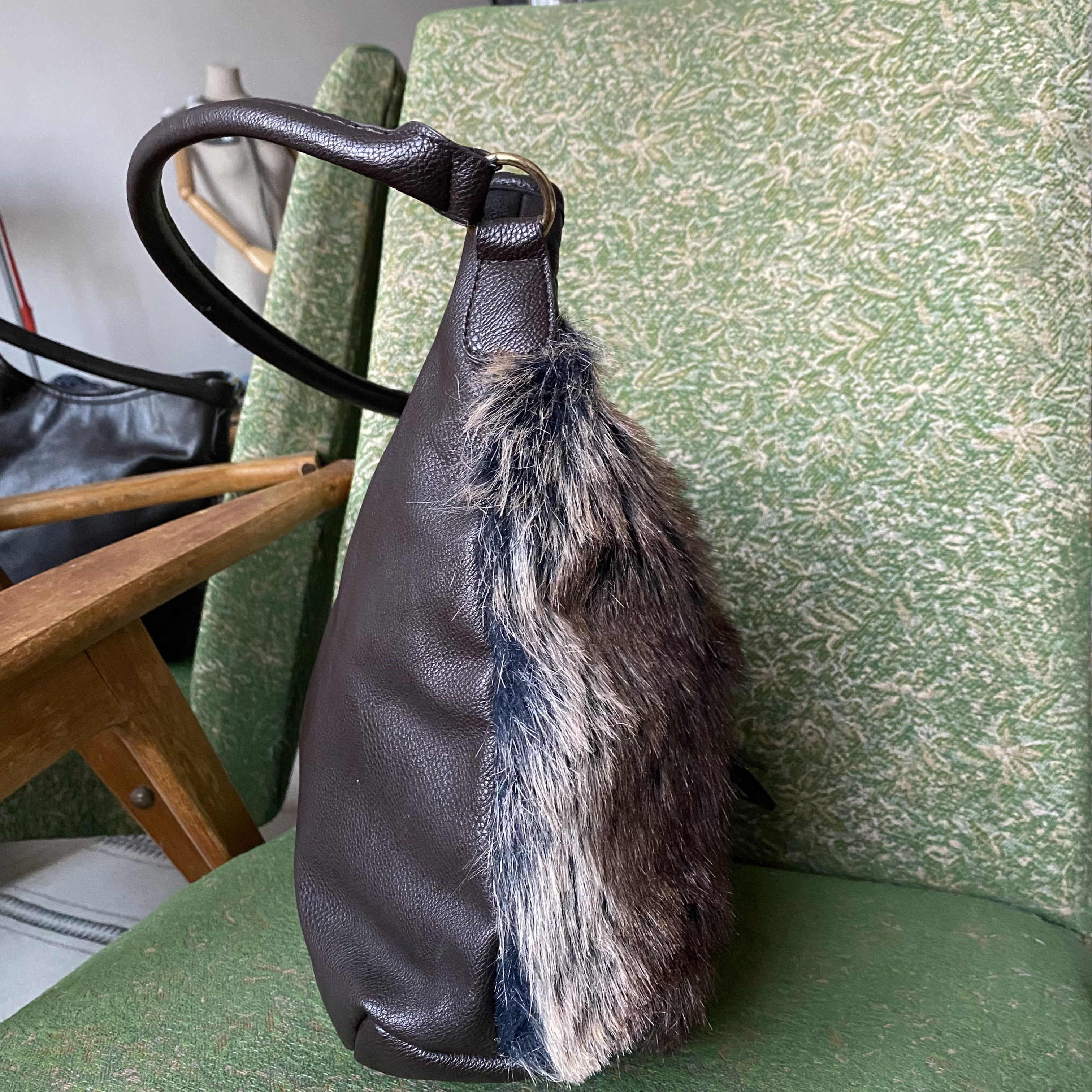 If Six Was Nine Vintage Y2K Fluffy Faux Fur Bags 2000s Avant-garde Size ONE SIZE - 5 Thumbnail